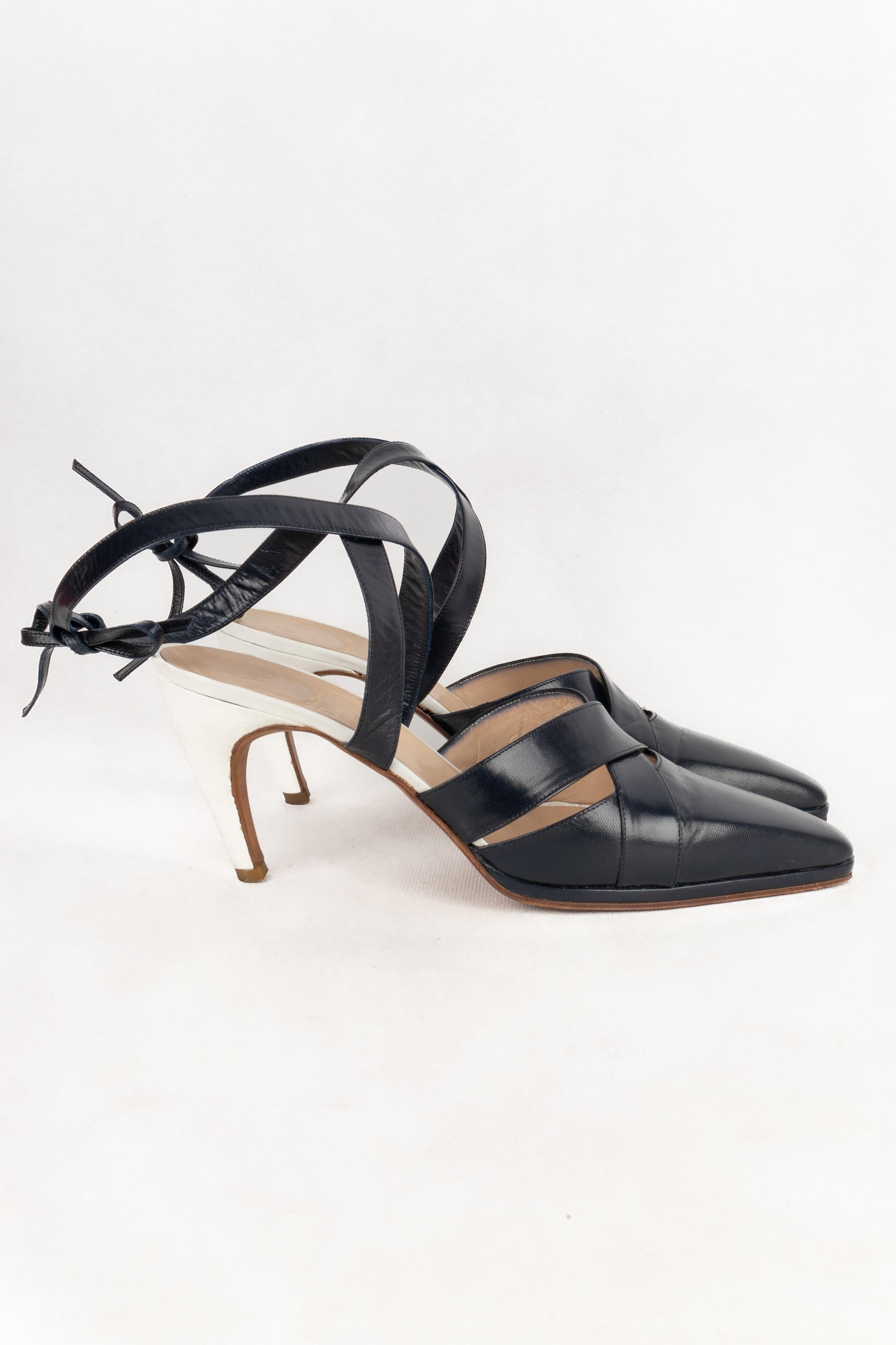 Dior shoes with bridles In Excellent Condition For Sale In SAINT-OUEN-SUR-SEINE, FR