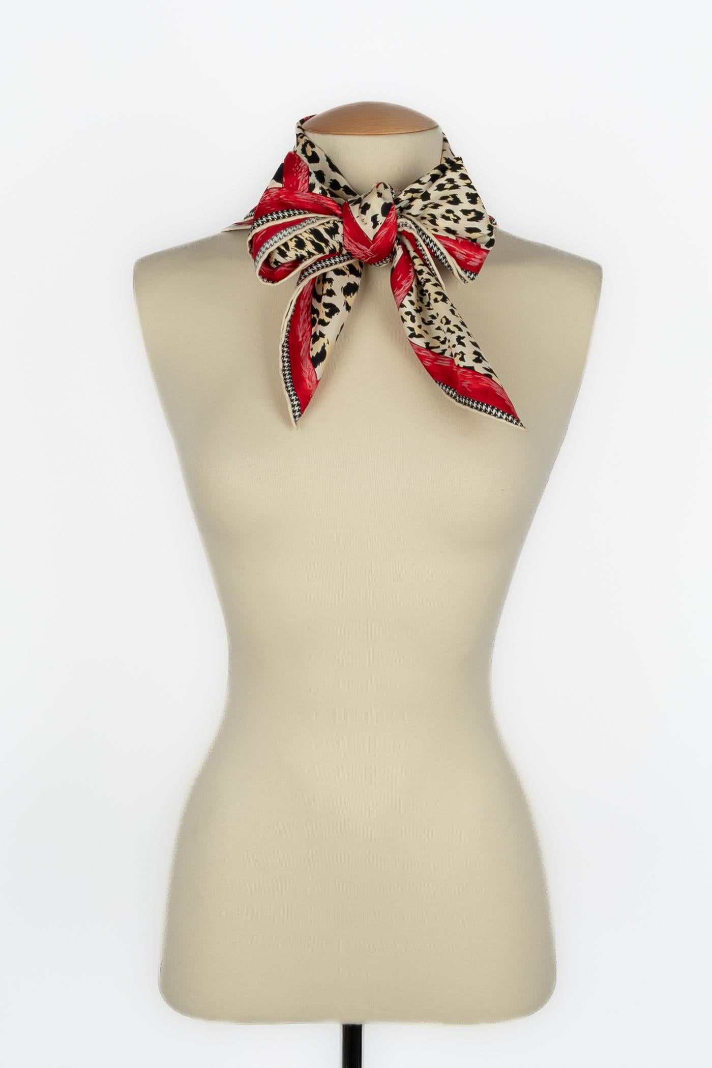 Foulard de seda Dior en venta 4