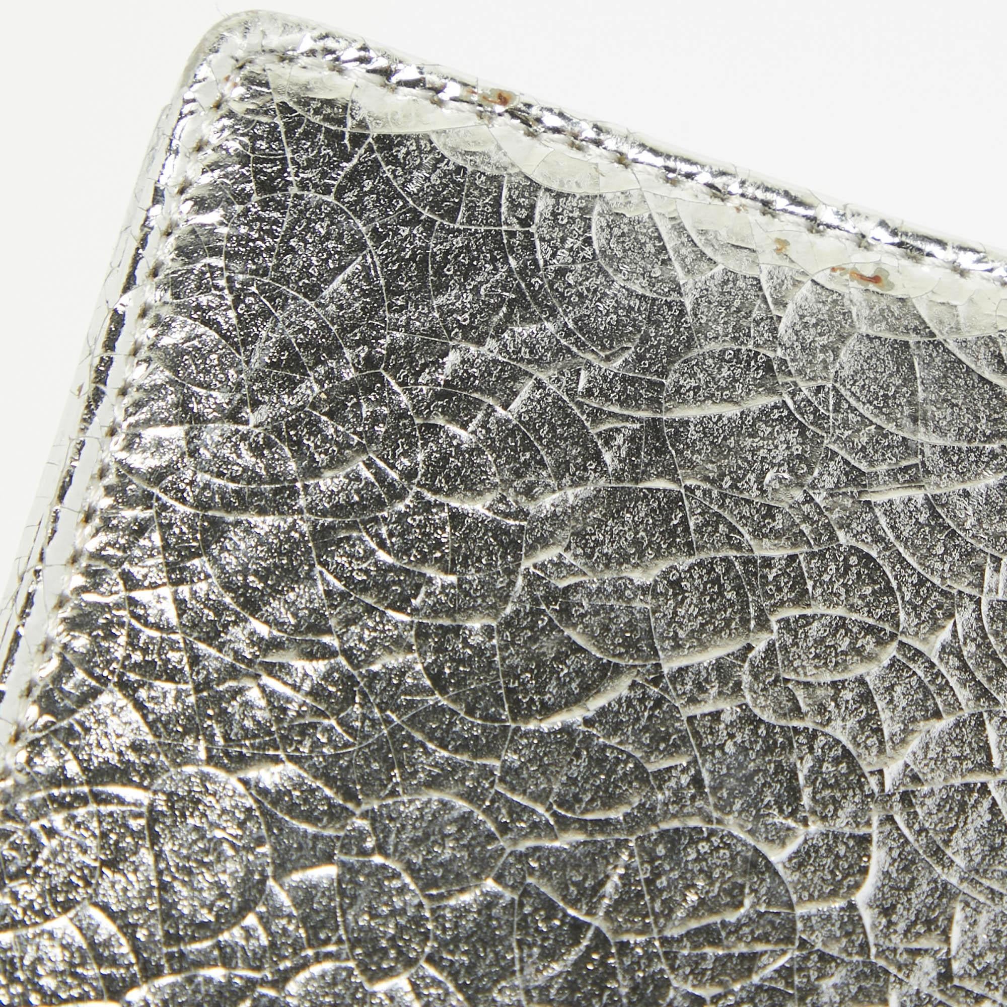 Women's Dior Silver Crackled Patent Leather Diorama Chain Clutch For Sale