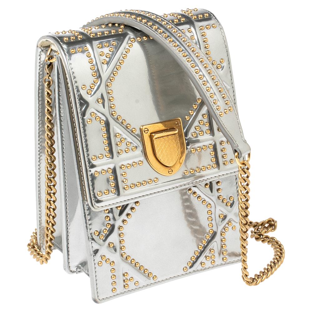 Dior Silber glänzendes Leder Diorama beschlagene vertikale Kette Clutch 5