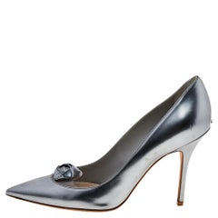 Dior Silver Leather Flower Embellished Pointed Toe Pumps Size 39
