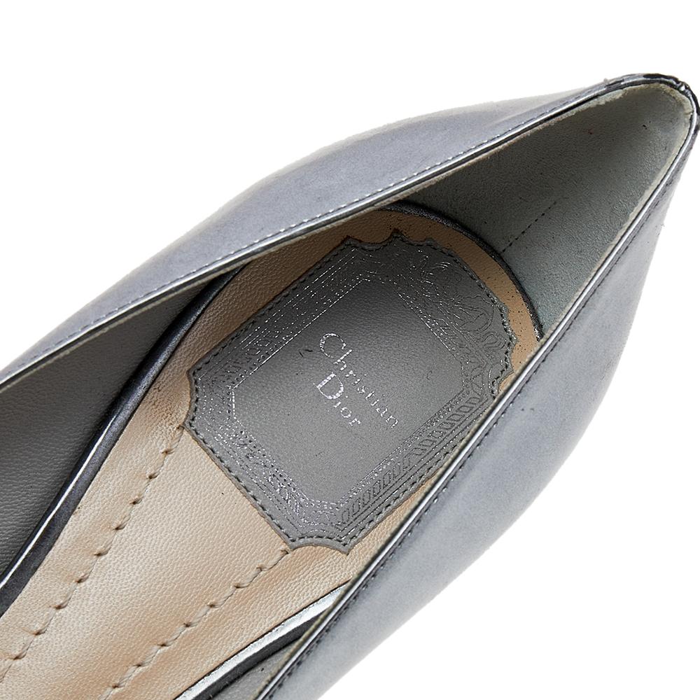 Dior Silver Leather Flower Embellished Pointed Toe Pumps Size 39 2