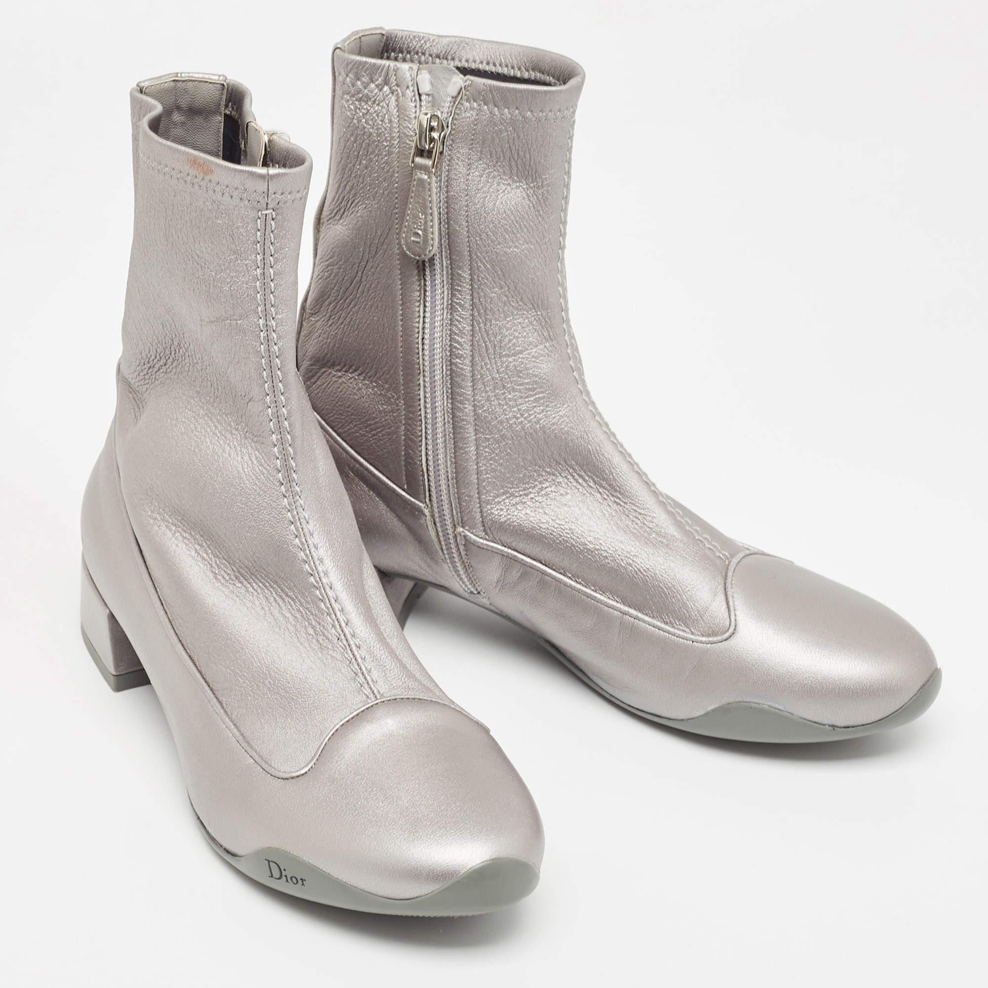 Dior Silver Leather Homme Ankle Boots Size 37 In Good Condition For Sale In Dubai, Al Qouz 2