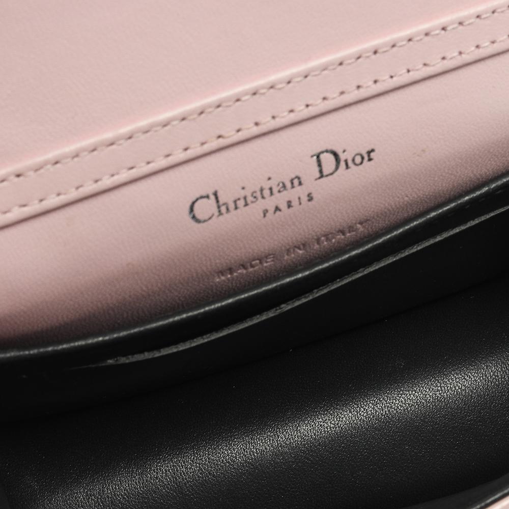 Dior Silver Micro Cannage Patent Leather Baby Diorama Crossbody Bag In Good Condition In Dubai, Al Qouz 2