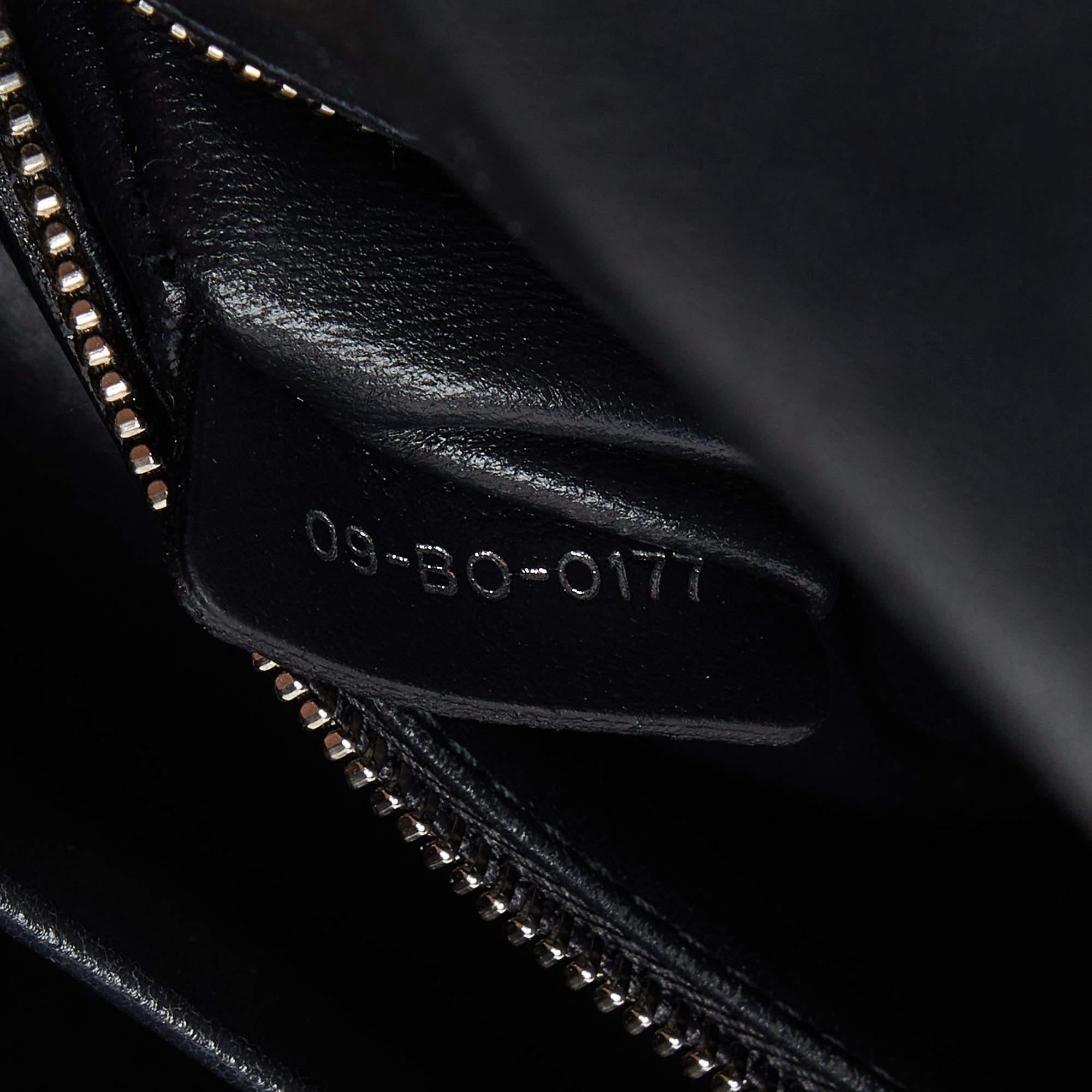 Dior Silver Microcannage Patent Leather Medium Diorama Flap Shoulder Bag For Sale 1