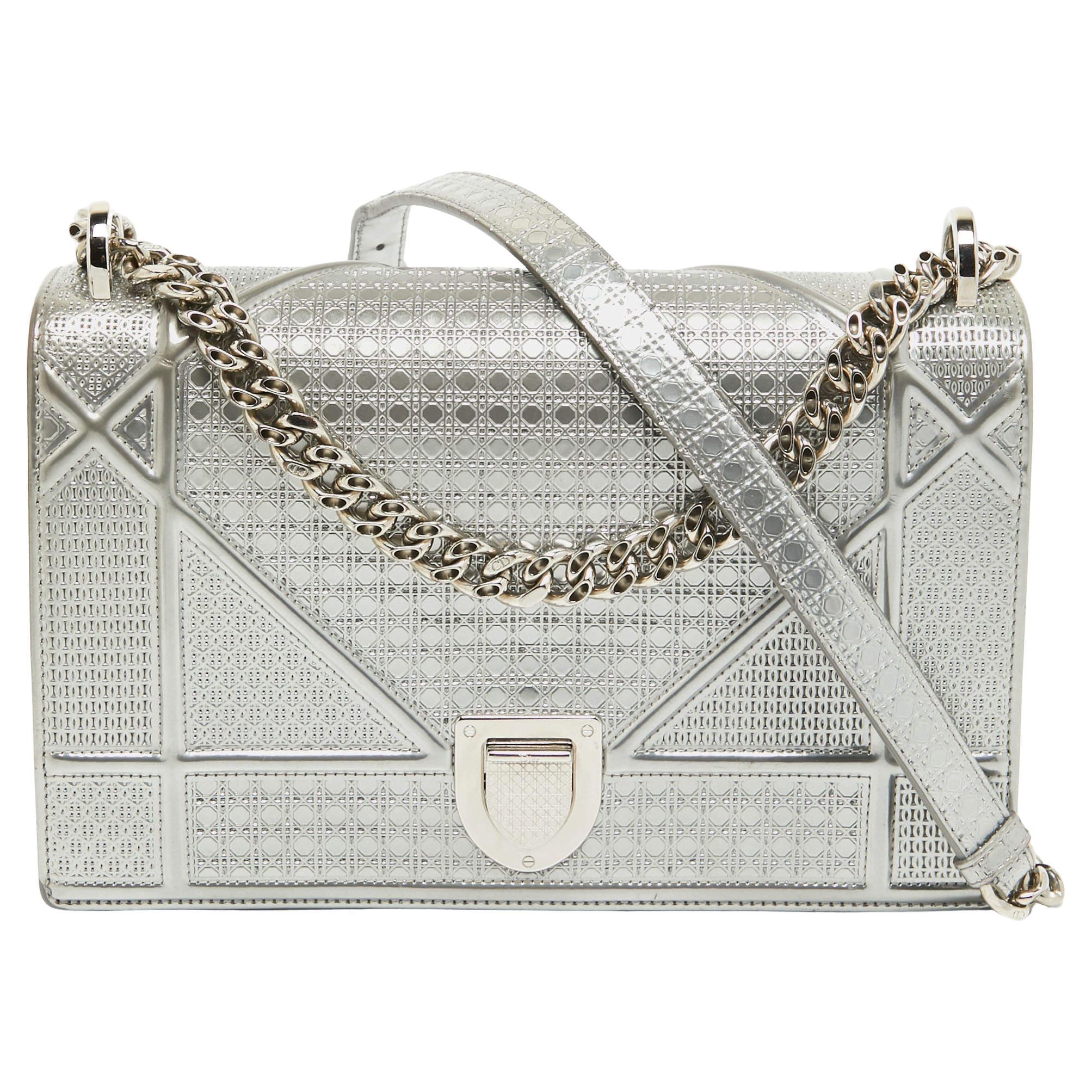 Diorama silver price clearance