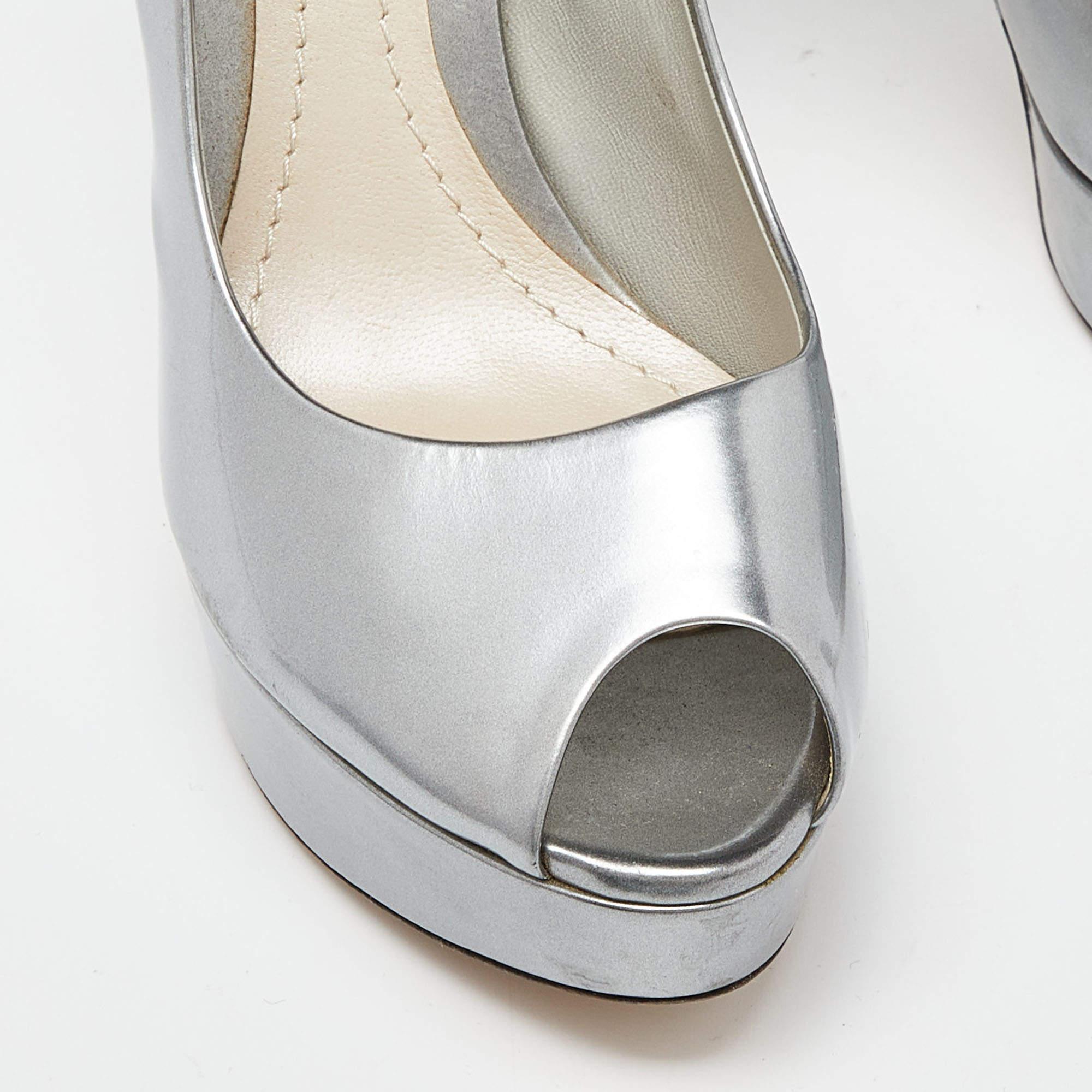 Pumps Miss Dior in pelle verniciata argento misura 40 in vendita 1