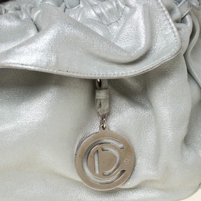 Dior Silver Suede Le Trente Hobo In Good Condition In Dubai, Al Qouz 2