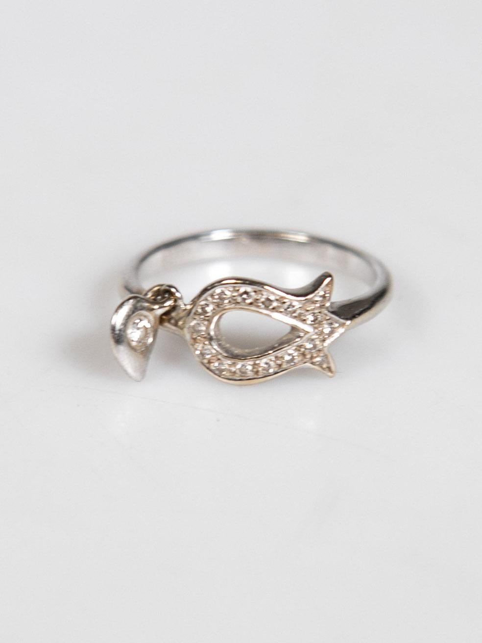 Dior Silver White Gold Crystal Embellished Charm Ring (Bague à breloques en argent et or blanc) Pour femmes en vente
