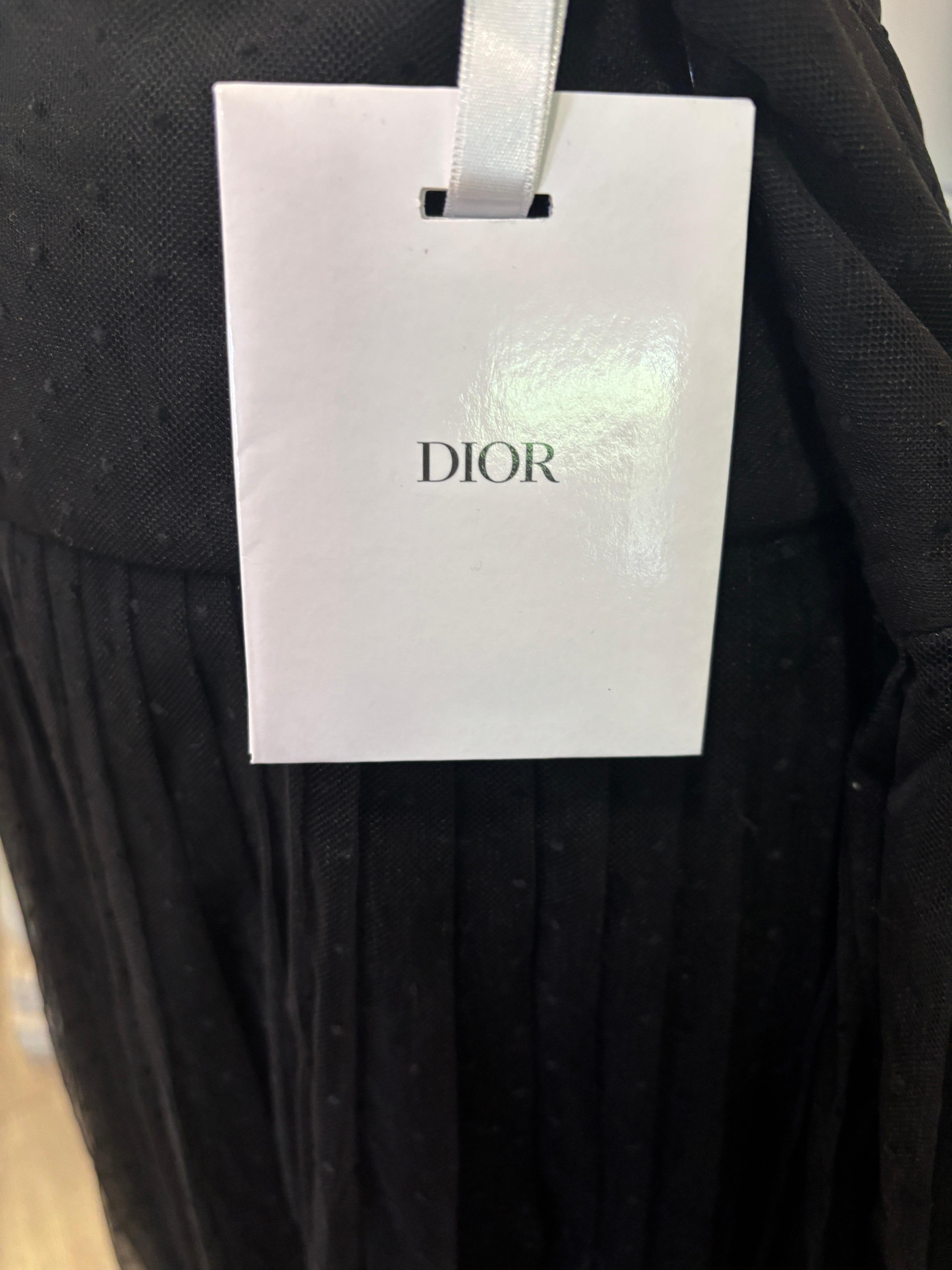 Falda Dior Negra/Nueva/ Talla 12 en Nuevo estado para la venta en Bernardsville, NJ