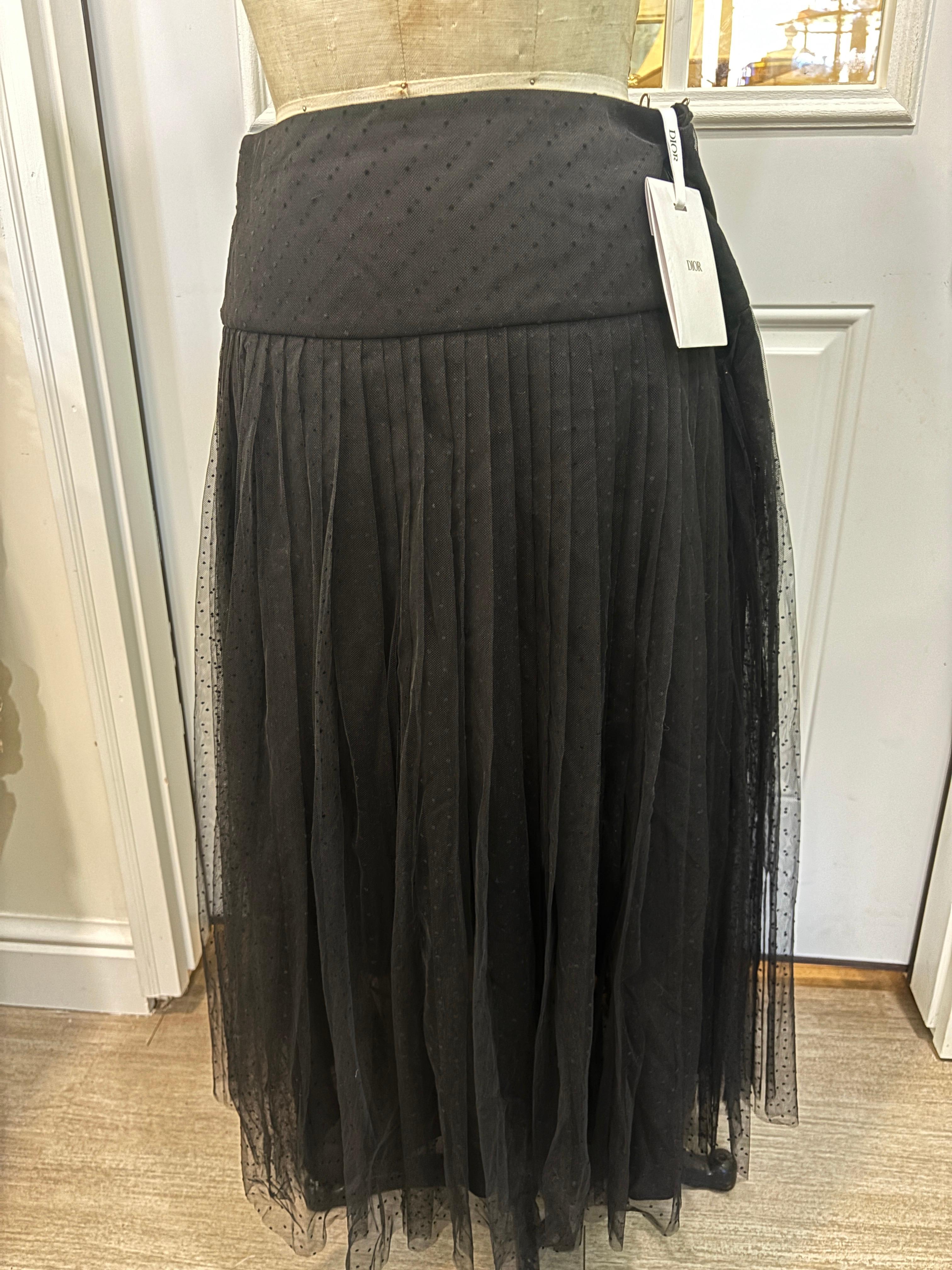 Femenino o masculino Falda Dior Negra/Nueva/ Talla 12 en venta