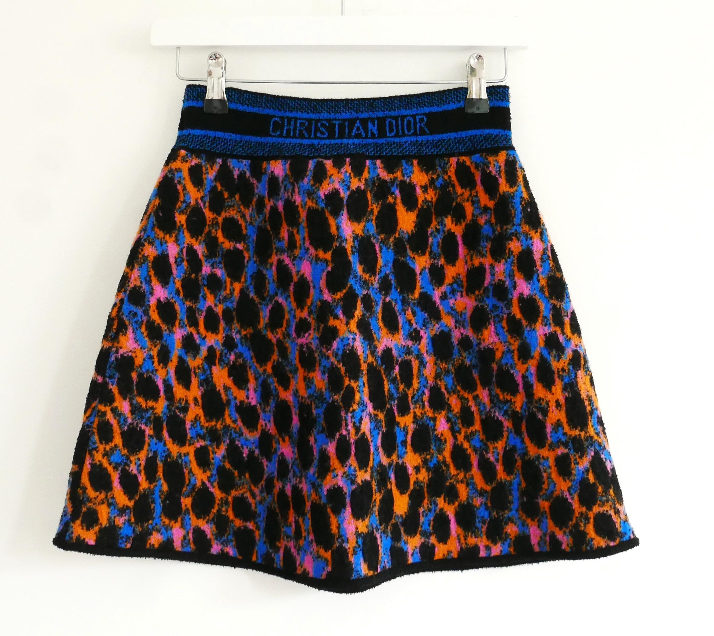 Dior SS22 Leopard Neon Logo Wool Skirt In New Condition For Sale In London, GB