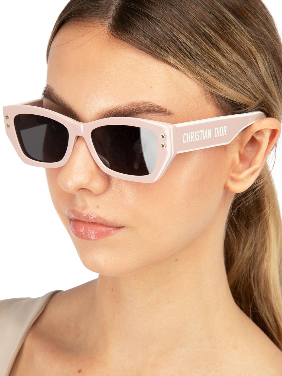 CONDITION is New with tags on this brand new Dior designer item. This item comes with original packaging.
 
 
 
 Details
 
 
 SS24
 
 CD40113U
 
 Model: DiorPacific S2U
 
 Pink
 
 Acetate
 
 Rectangle sunglasses
 
 Smoke tinted lenses
 
 Full rim
 
