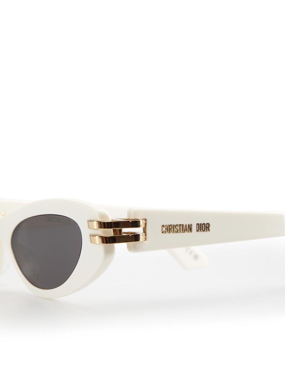 Dior SS24 White Cat Eye CDior B1U Sunglasses 4