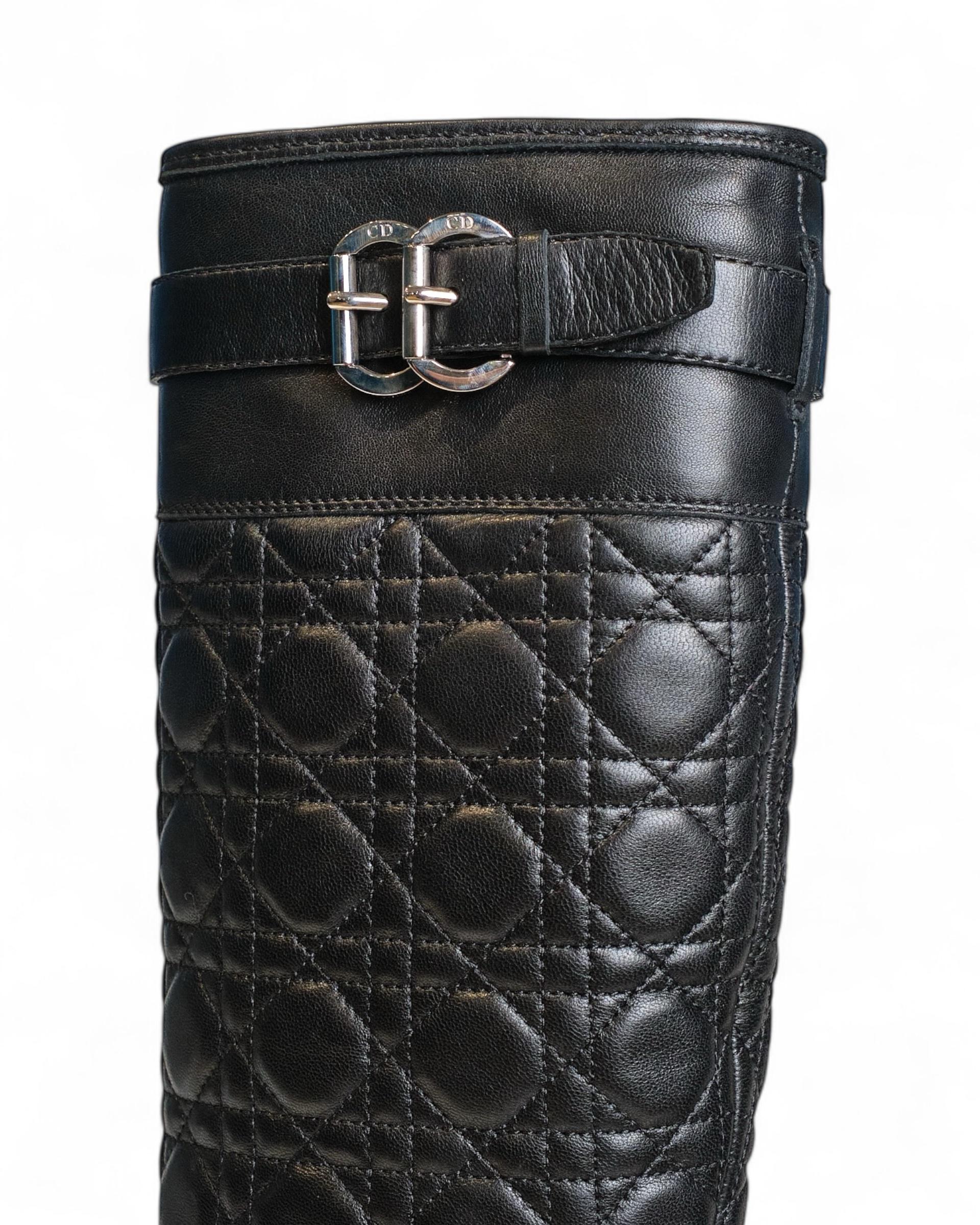 Dior Cannage Schnalle Schwarz Stiefel im Angebot 6