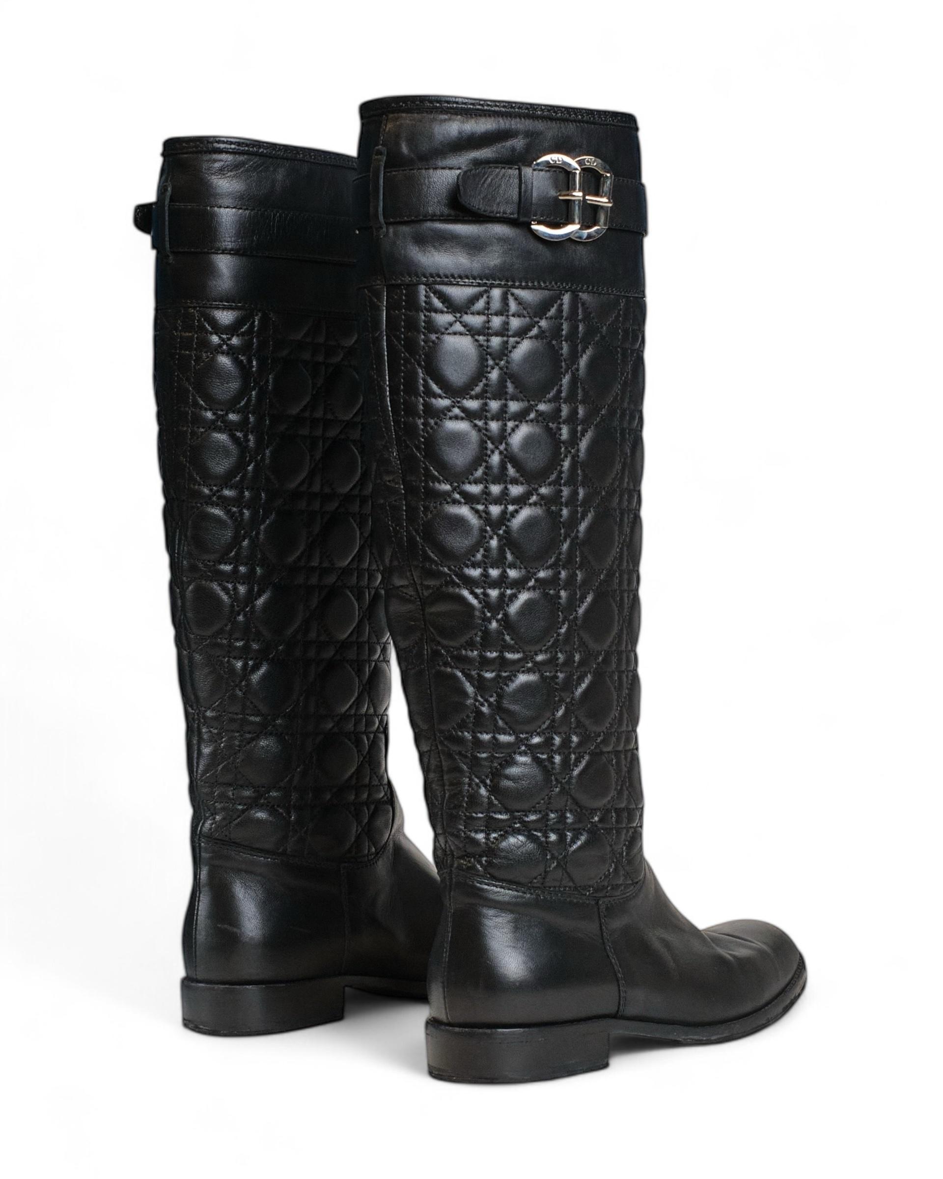 Dior Cannage Schnalle Schwarz Stiefel (Black) im Angebot
