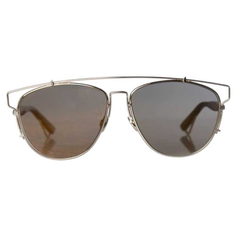 Dior, Sonnenbrille Technologic in Gold im Angebot