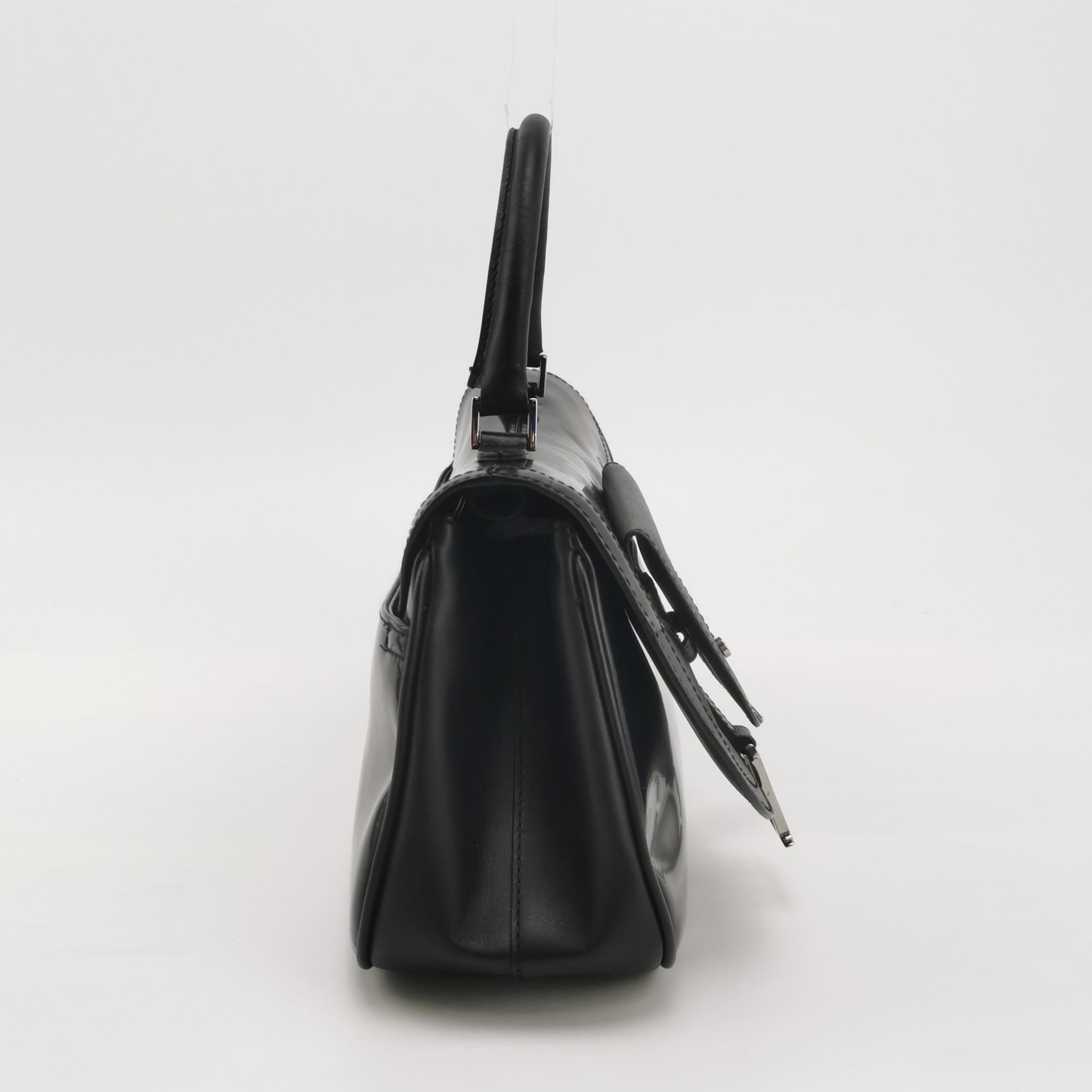 Dior Top Handle Saddle Bag Black Smooth Shiny Calfskin Leather In condizioni buone in vendita a AUBERVILLIERS, FR