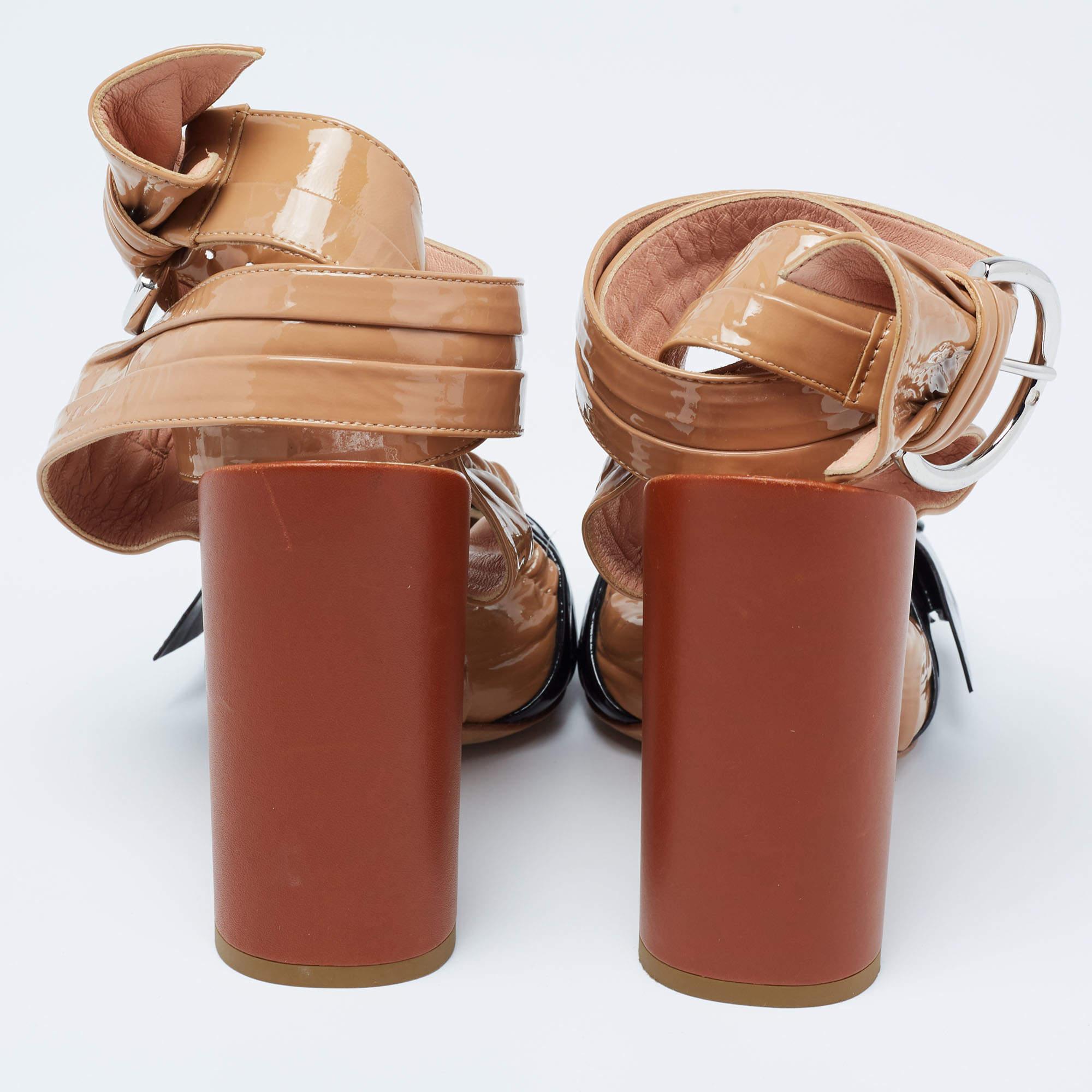 Brown Dior Tri-Color Patent Leather Conquest Buckle Ankle Wrap Pumps Size 36.5 For Sale