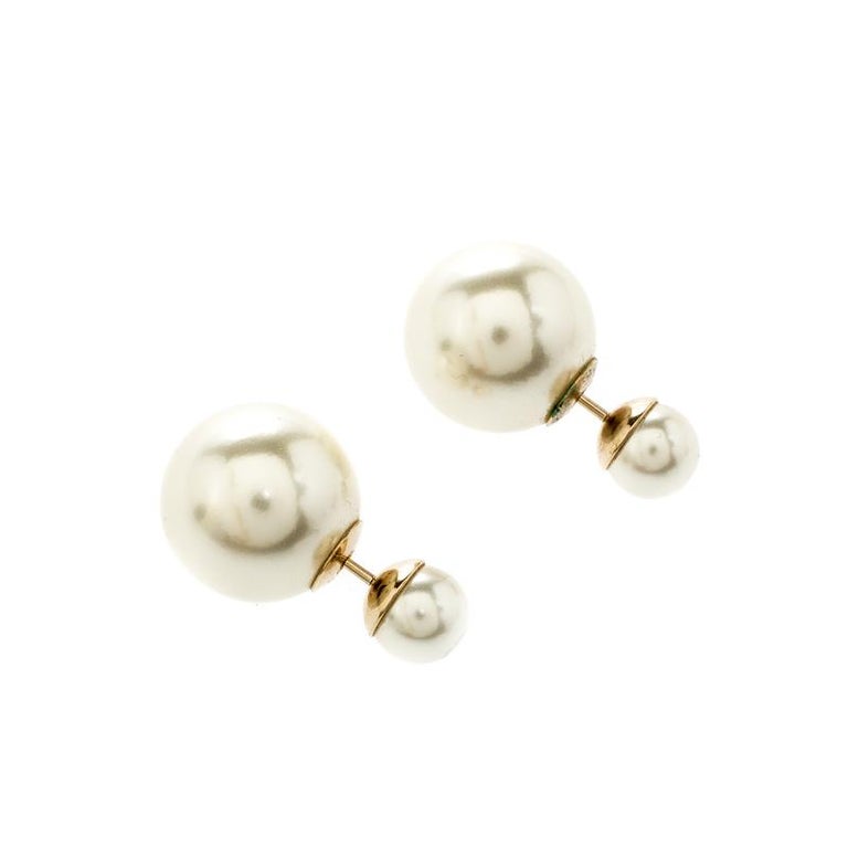 Dior Tribales Cream Faux Pearl Gold Tone Stud Earrings For Sale at 1stDibs