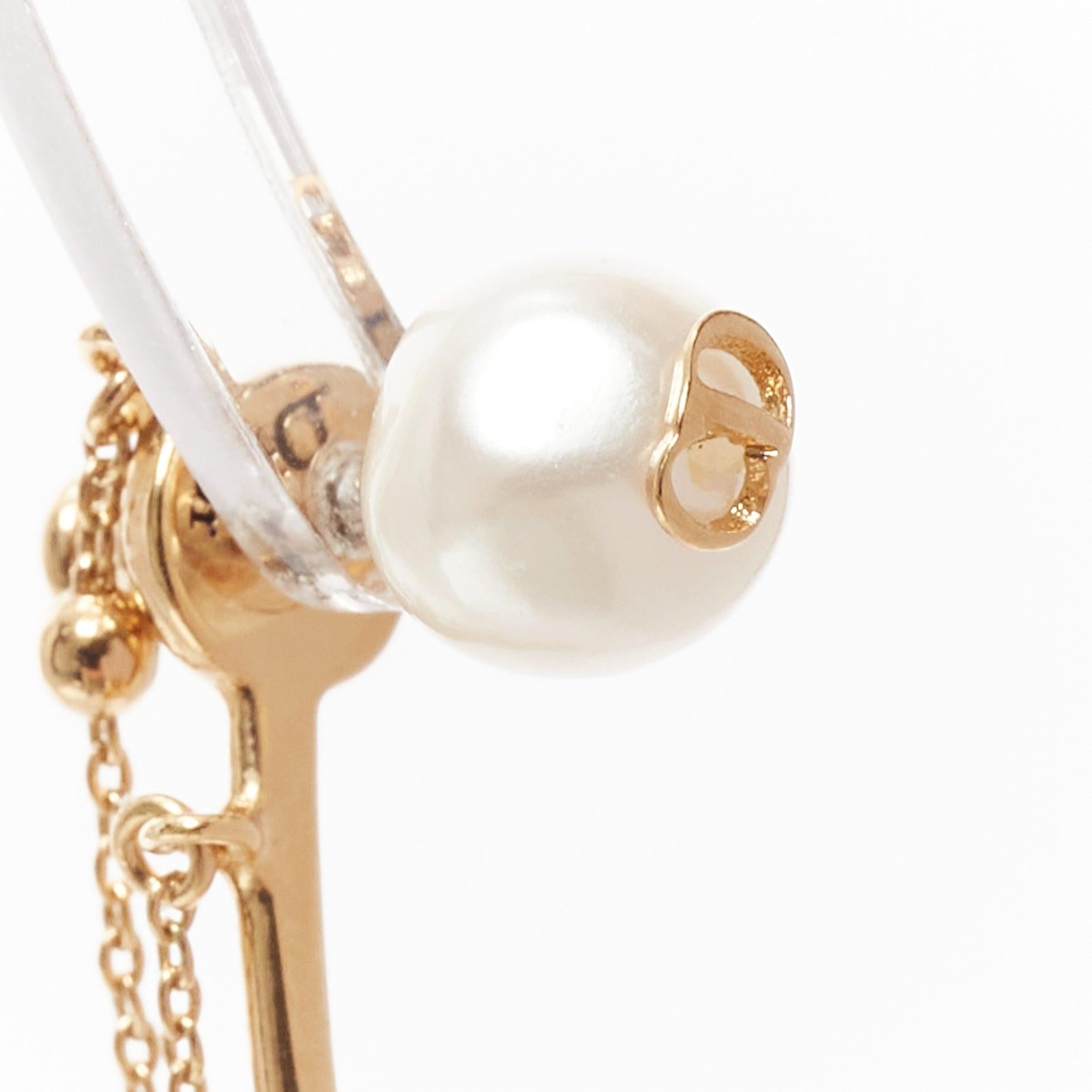 DIOR Tribales gold metal CD logo star pearl pin ear cuff earring Single In Excellent Condition In Hong Kong, NT