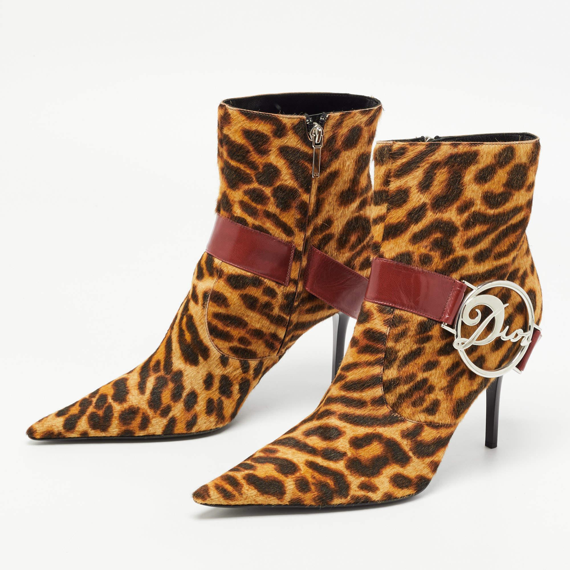 Dior Tricolor Leopard Print Calf Hair and Leather Ankle Booties Size 41 In New Condition In Dubai, Al Qouz 2