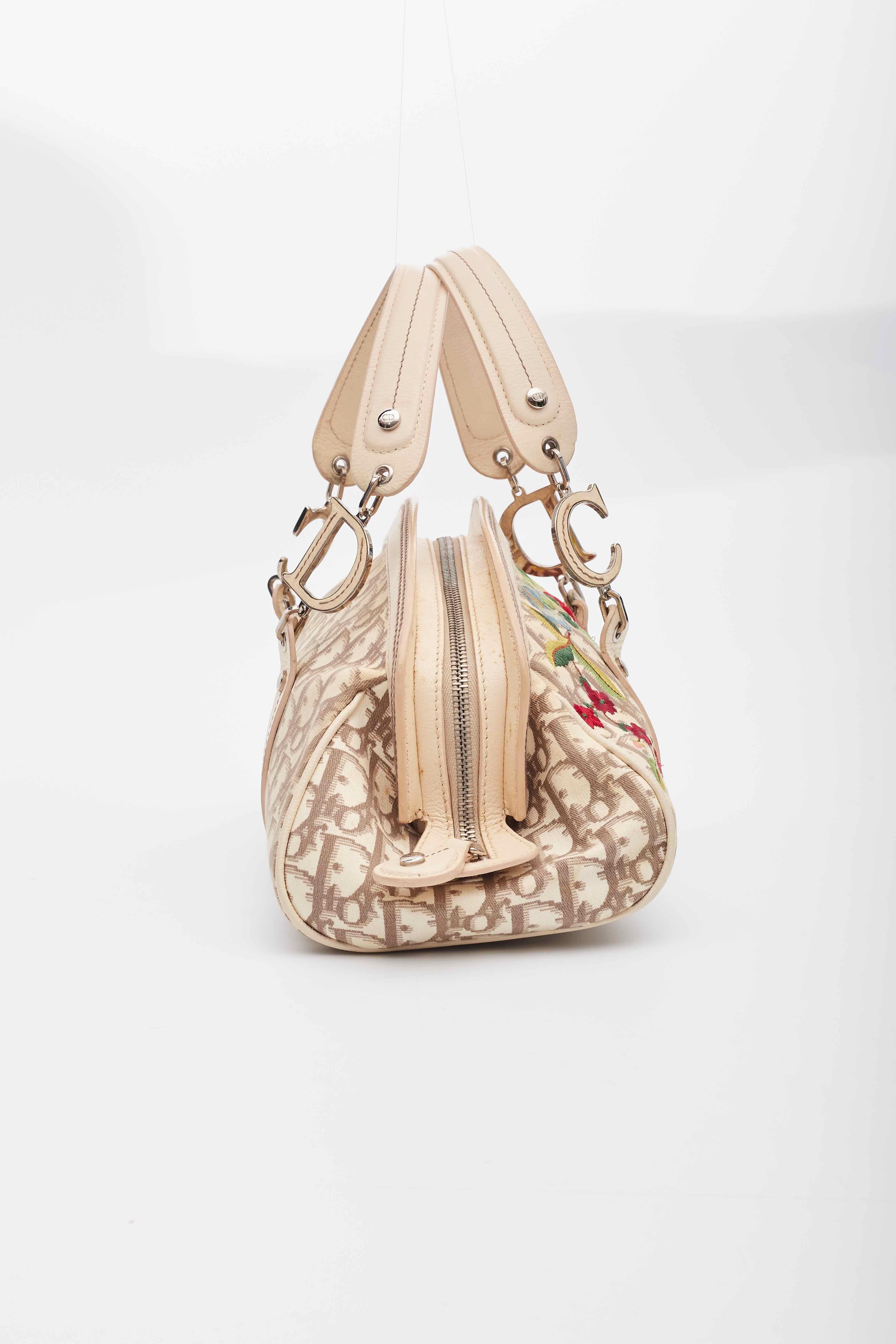 Dior Trotter Diorissimo Flowers Bowling Bag In Good Condition For Sale In Montreal, Quebec