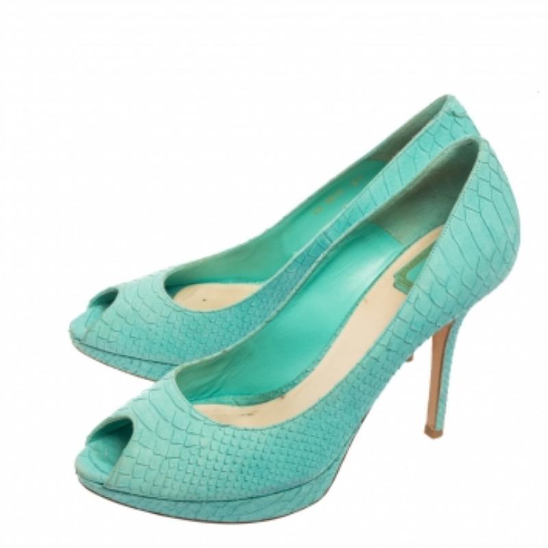 Escarpins Peep-Toe en cuir Miss Dior turquoise embossé python Taille 41 en vente 1