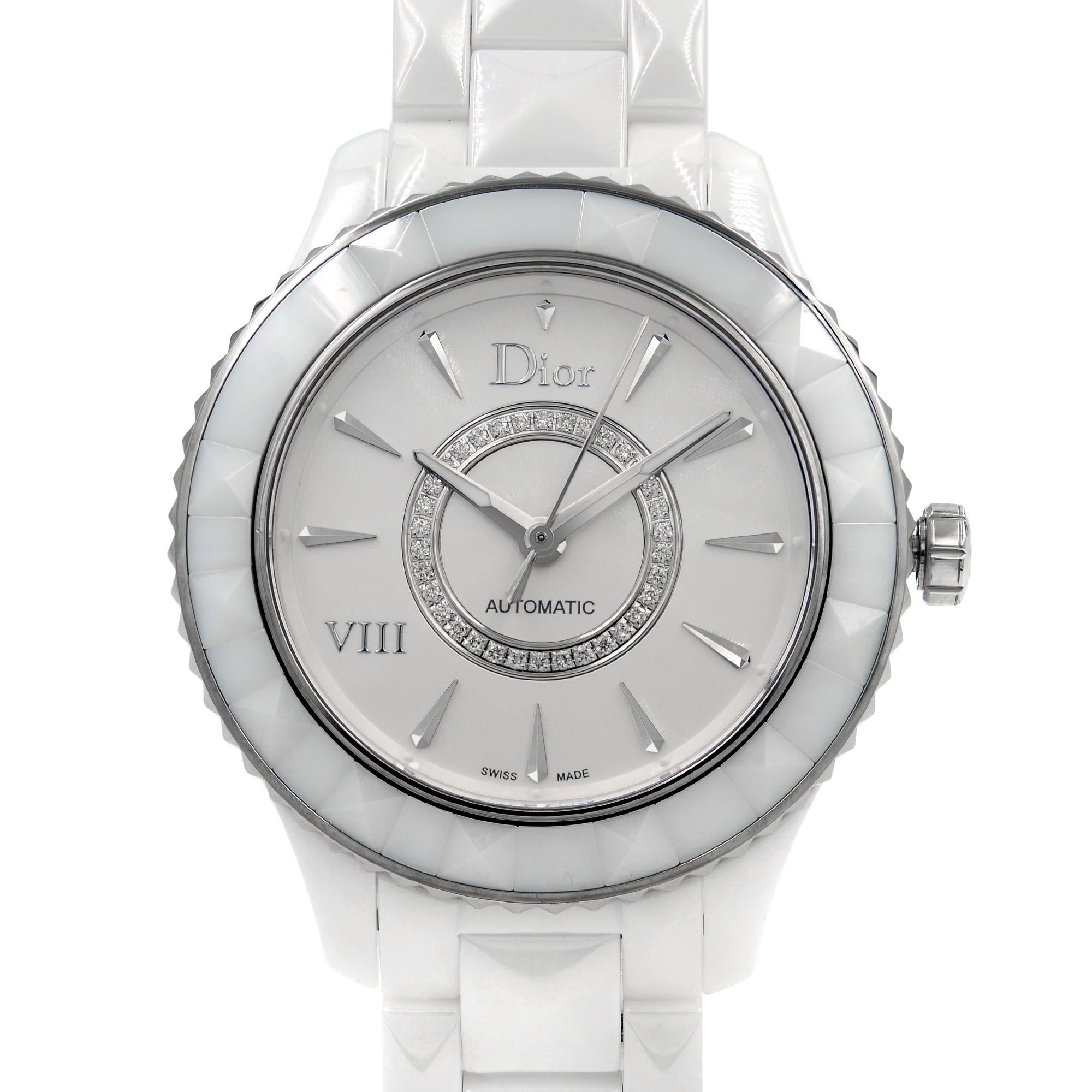 Pre-owned. The band of this watch has a chipped link by '12 o'clock lugs. Comes with a Chronostore Presentation Box and Authenticity Card. Covered by 1-year Chronostore Warranty.

Details:
MSRP 7600
Brand Dior
Department Women
Model Number