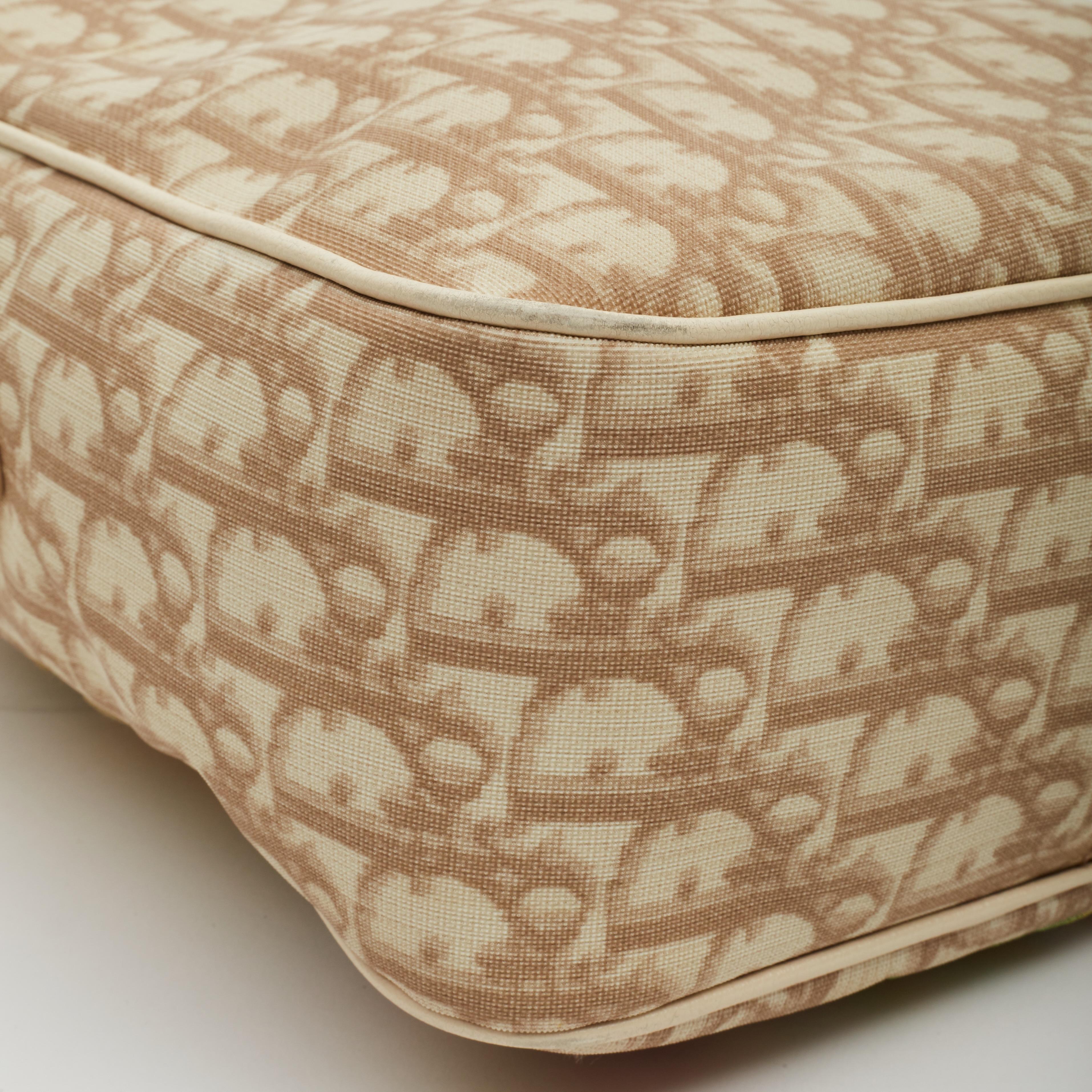 Women's Dior Vintage Beige Flower Trotter Oblique Monogram Side Bag (2004)