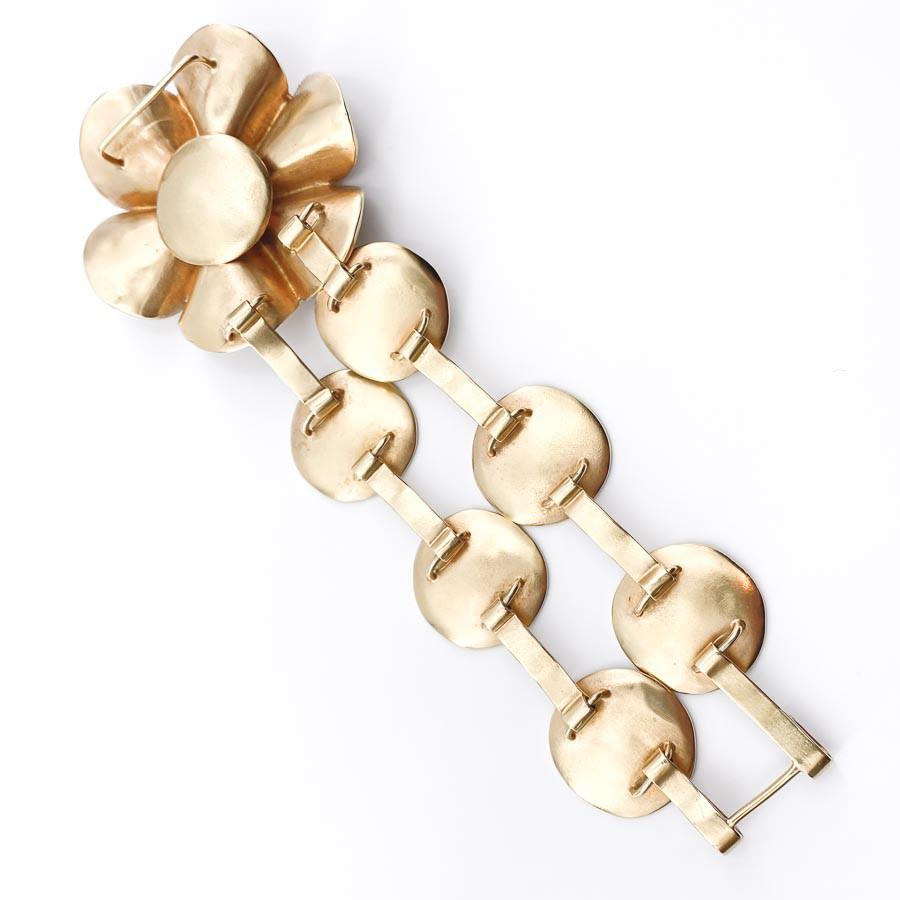 DIOR Vintage Flower Double Row Bracelet in Gilt Metal In Good Condition In Paris, FR