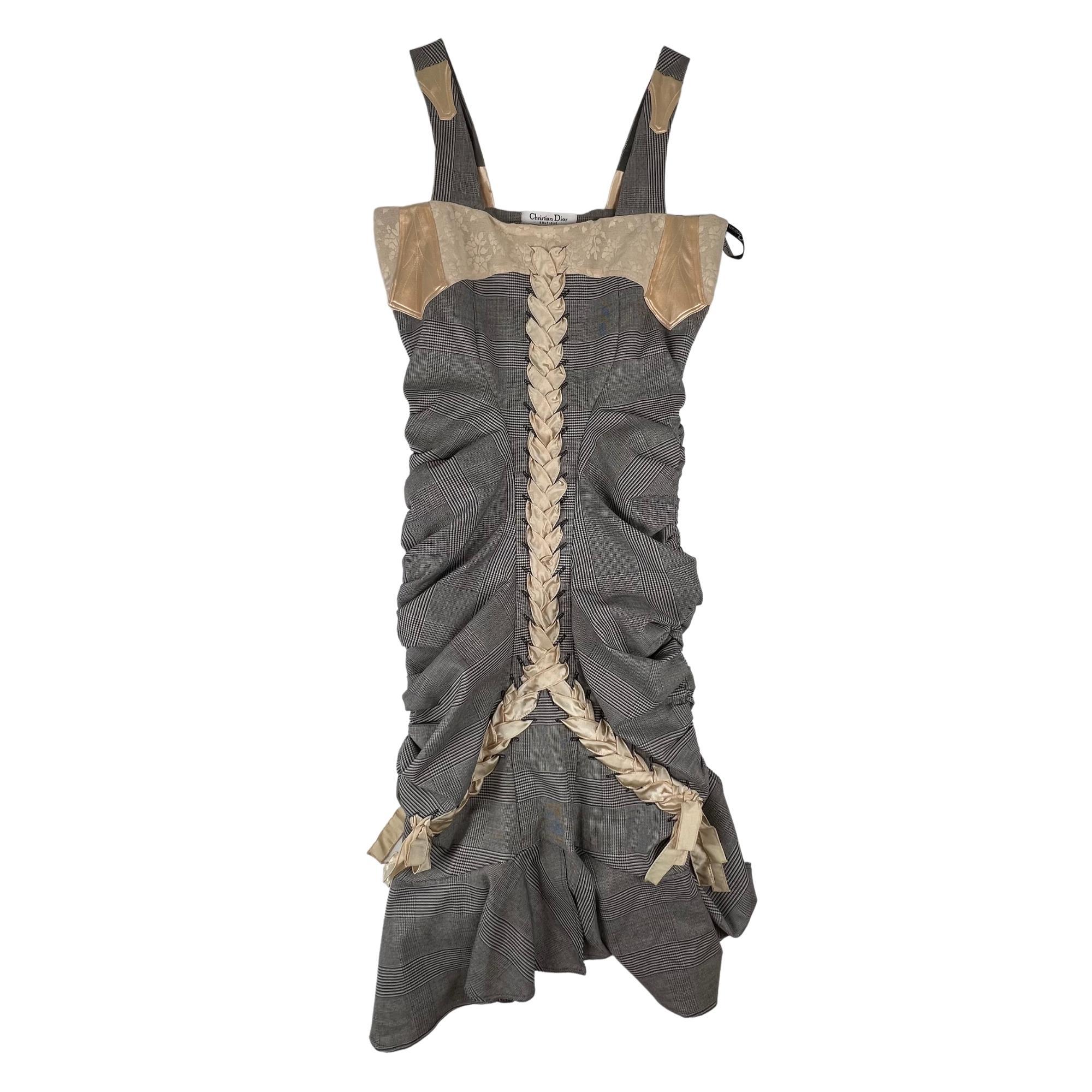 Dior Vintage Galliano Gris Nude Vestido de encaje de seda y tul (US8  FR40) en venta 1