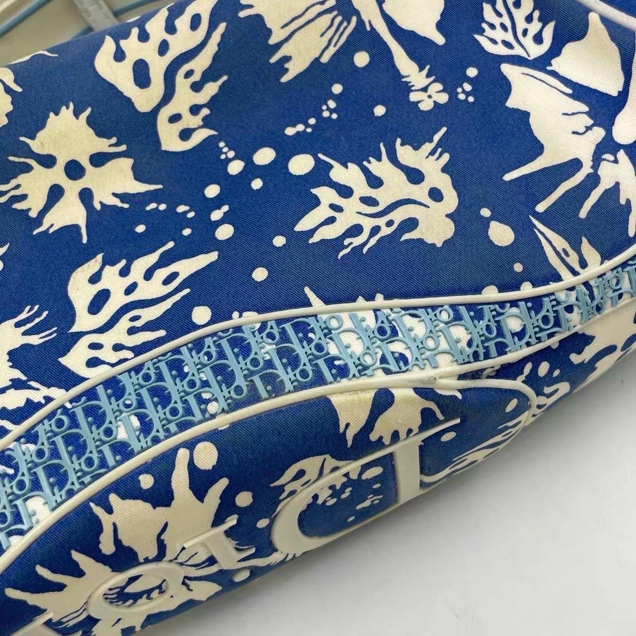 Dior Vintage Surf Chick Shoulder Bag Blue and White Chinese Porcelain Print For Sale 12