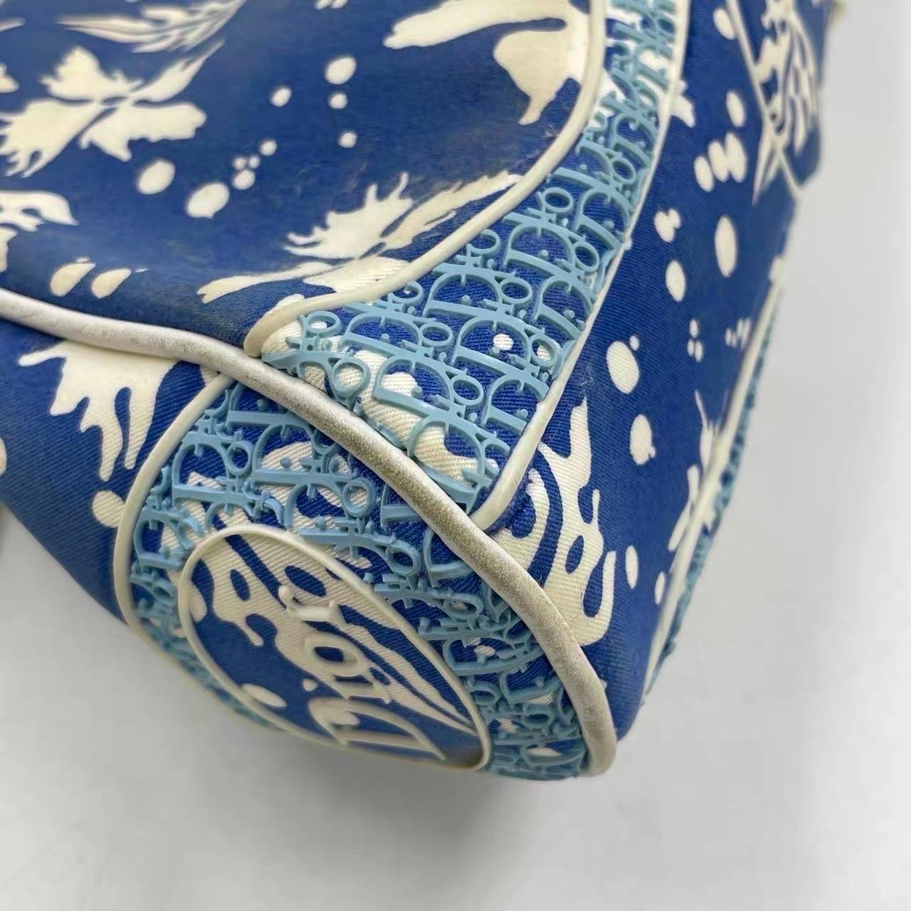Dior Vintage Surf Chick Shoulder Bag Blue and White Chinese Porcelain Print For Sale 14