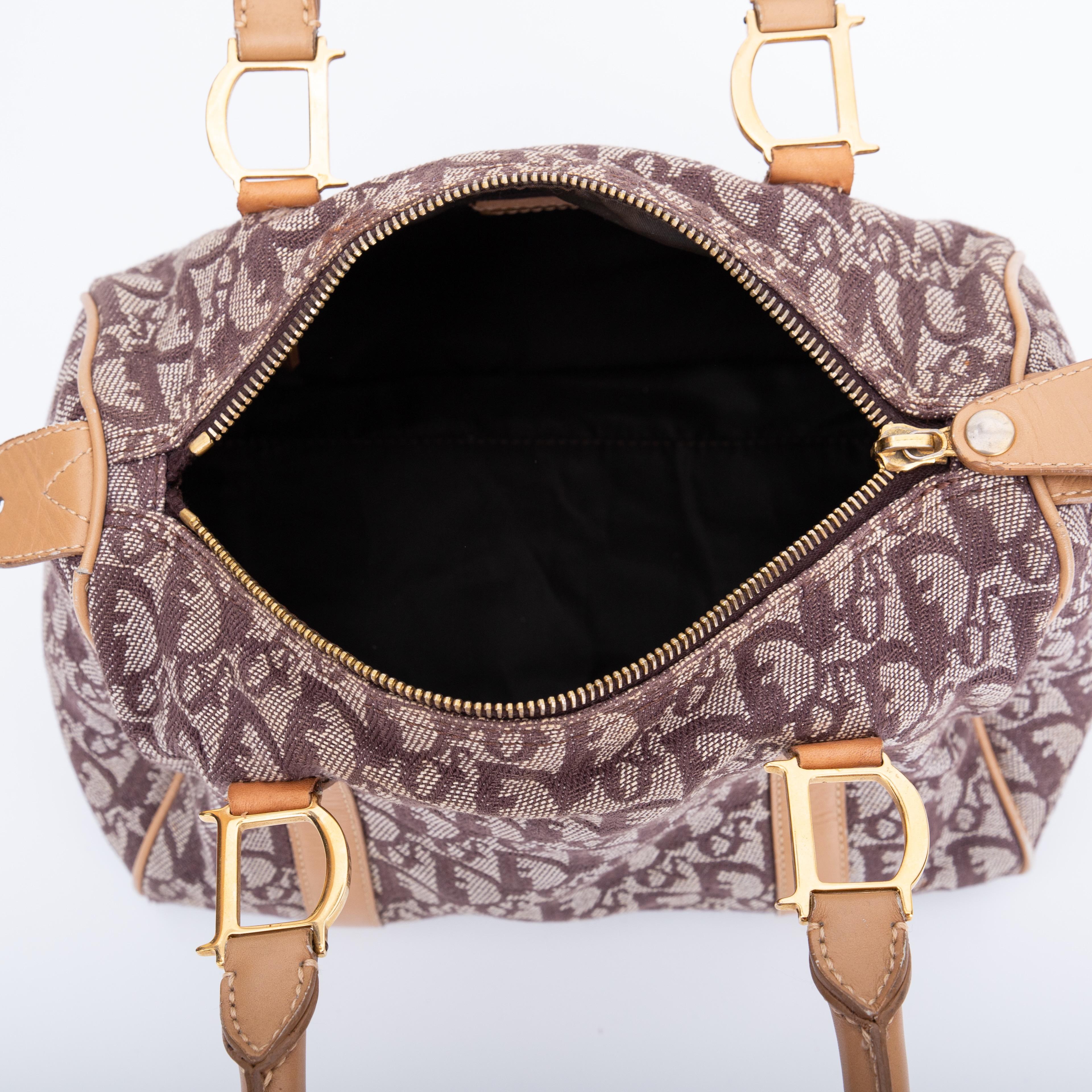 Dior Vintage Trotter Monogram Beige Boston Bowling Bag 25 (2002) In Good Condition In Montreal, Quebec