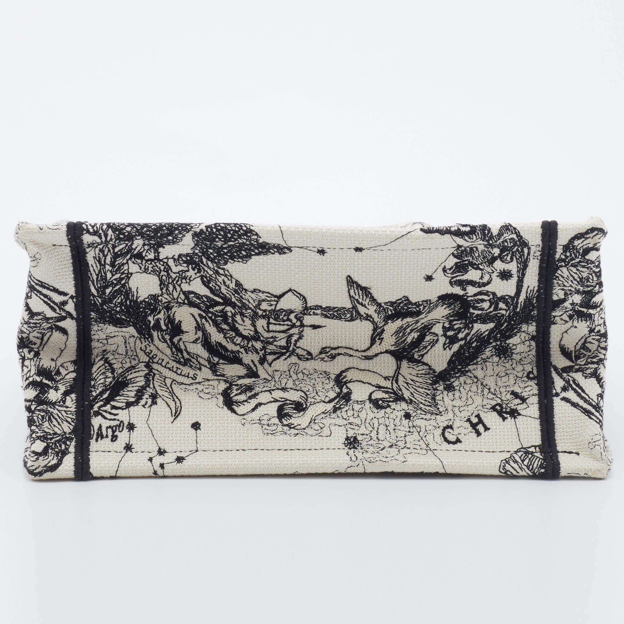 Dior White/Black Canvas Zodiac Embroidery Hercules Small Book Tote In Excellent Condition In Dubai, Al Qouz 2