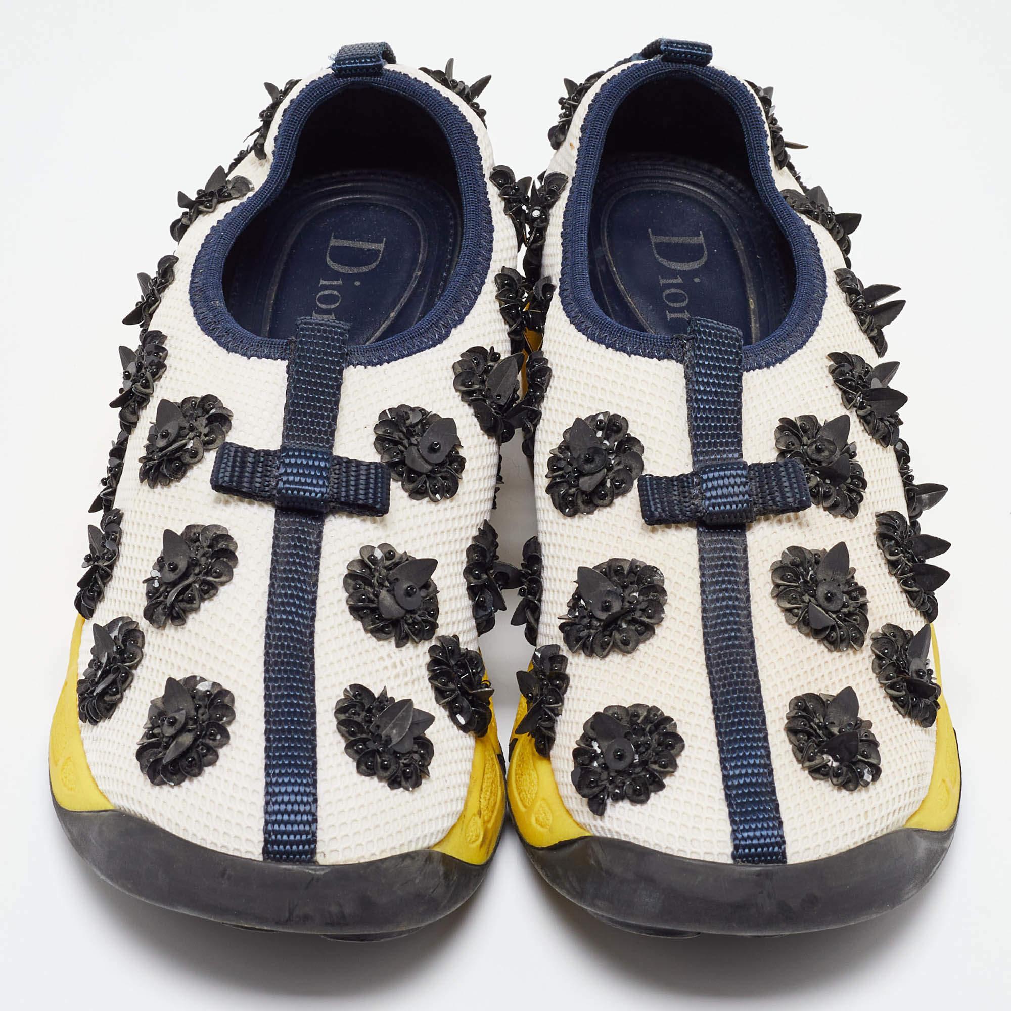 Beige Dior White/Blue Mesh Paillettes/Beads Embellished Fusion Sneakers Size 36 in vendita