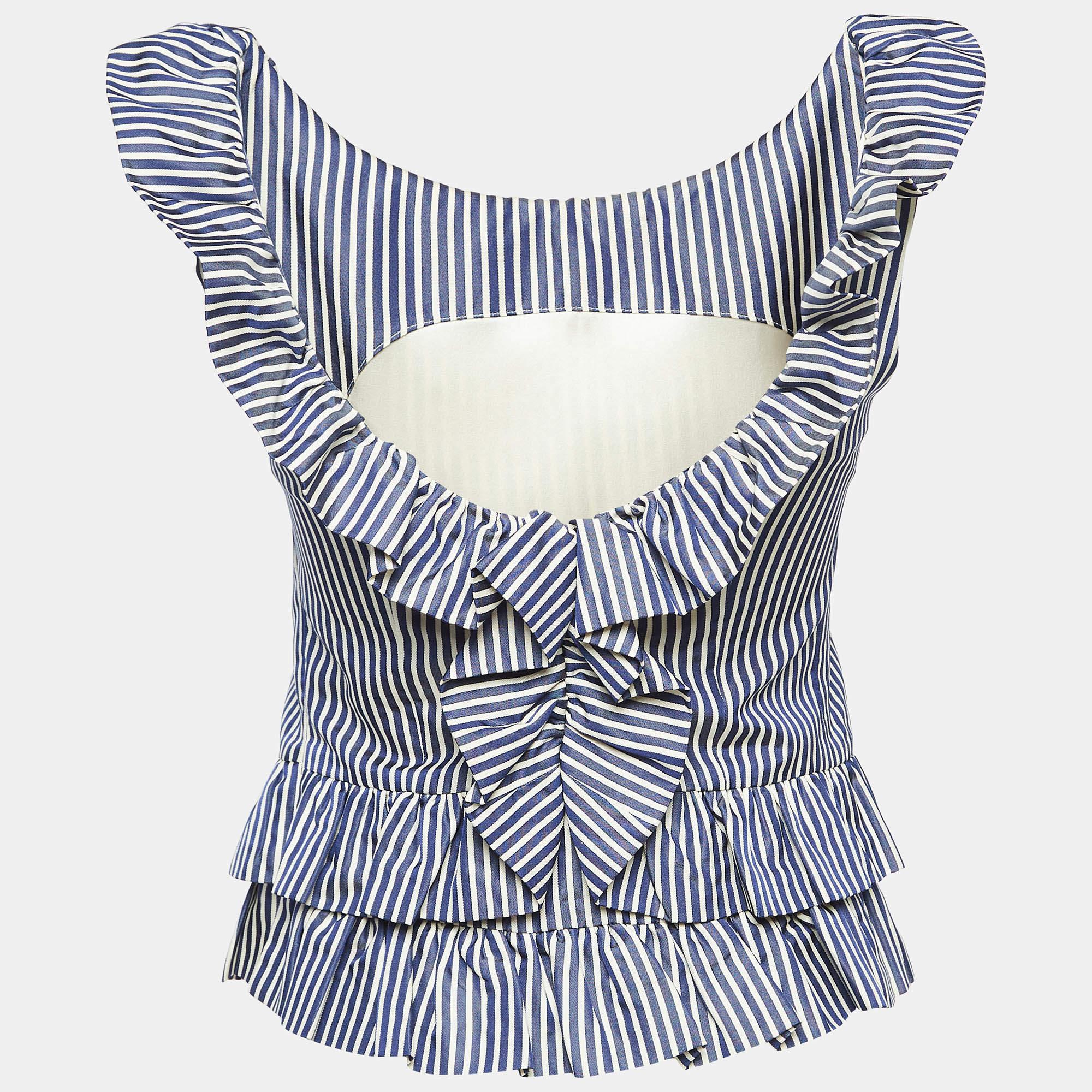 Find great style and comfort while wearing this designer top. Tailored using the best fabric the creation has been given immense detail. Style it with a skirt and heels.