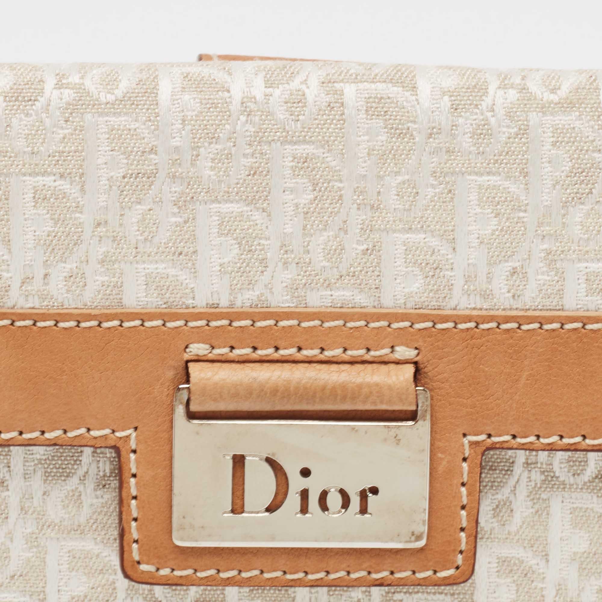 Dior White/Brown Oblique Canvas and Leather Street Chic Compact Wallet For Sale 1
