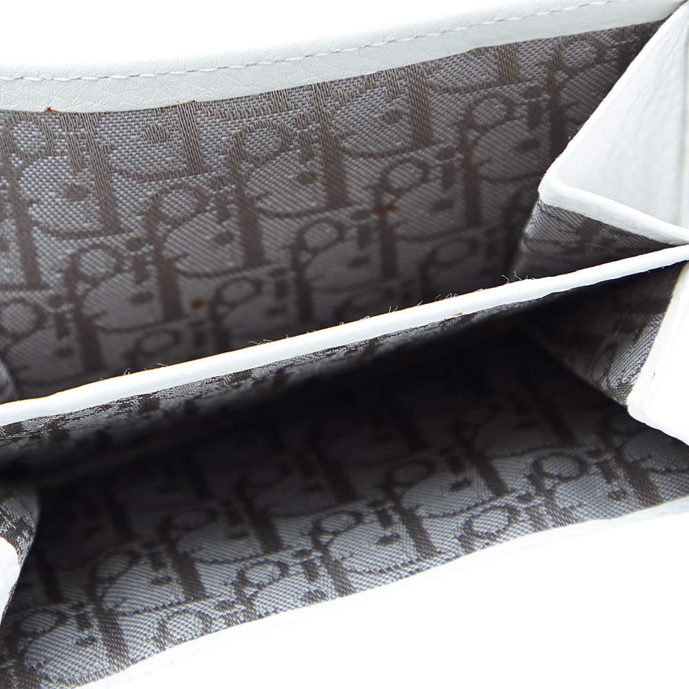 Cartera francesa de piel Cannage blanca Dior Gris