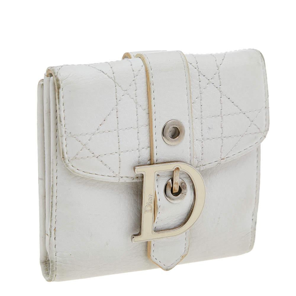 De las mujeres Cartera francesa de piel Cannage blanca Dior
