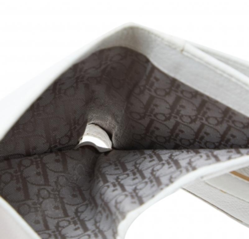 Women's Dior White Cannage Leather French Wallet For Sale