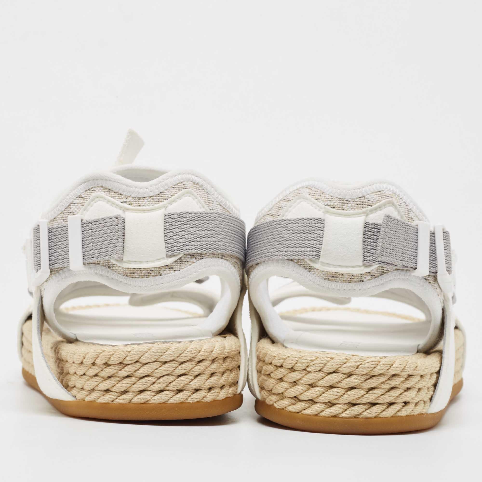 Dior Atlas-Sandalen aus weißem Segeltuch und Wildleder, Größe 41 (Weiß) im Angebot