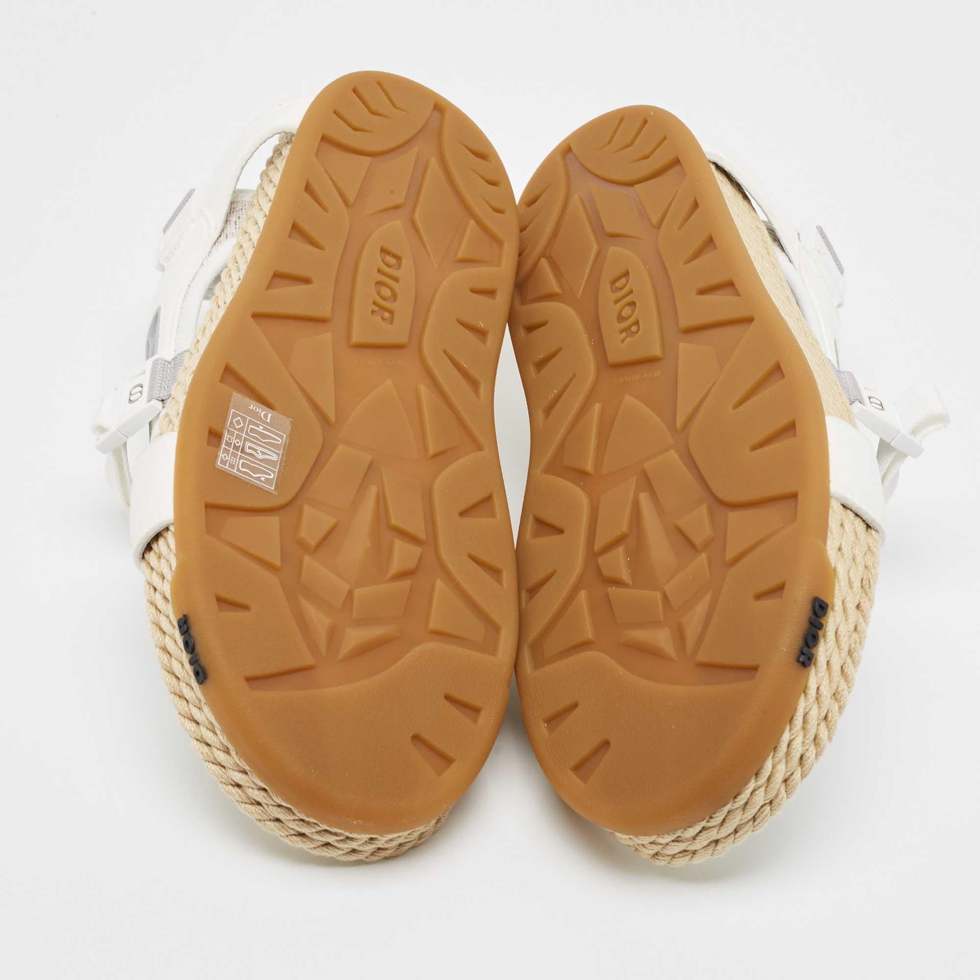 Dior Atlas-Sandalen aus weißem Segeltuch und Wildleder, Größe 41 im Angebot 3