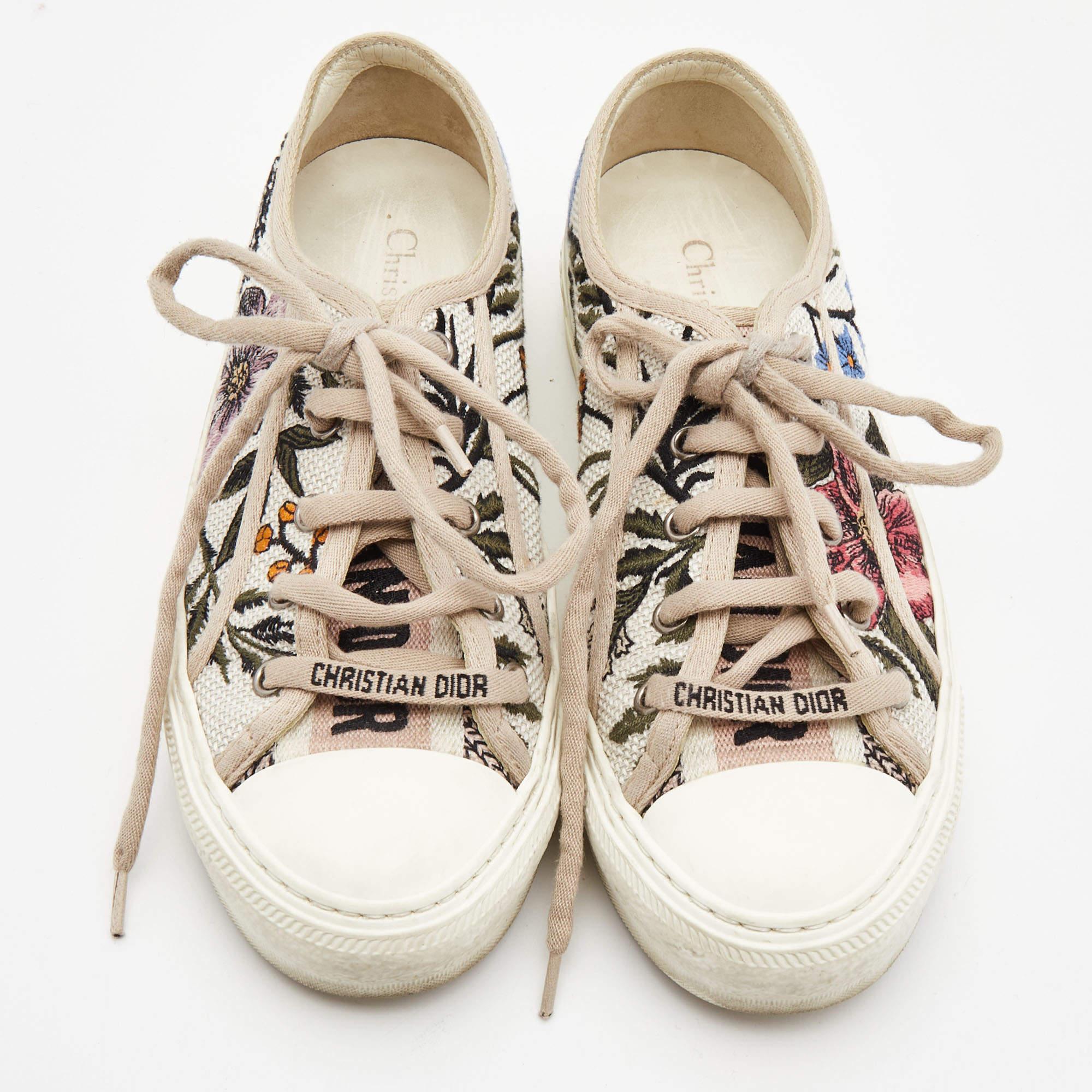 Give your outfit a chic update with this pair of designer sneakers. The creation is sewn perfectly to help you make a statement in them for a long time.

Includes
Original Dustbag
