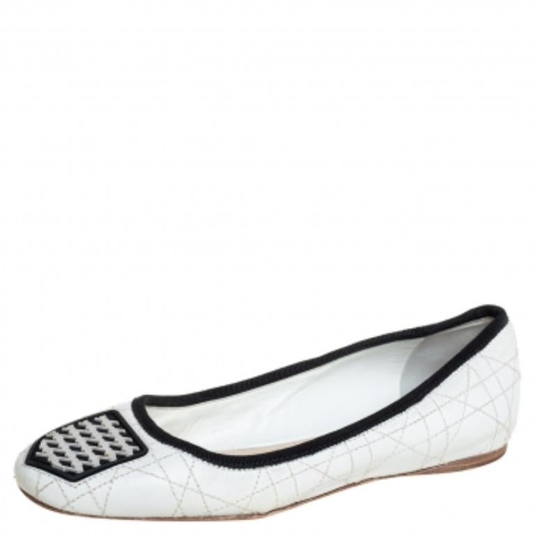 Gray Dior White Leather Ballerina Flats Size 36.5 For Sale