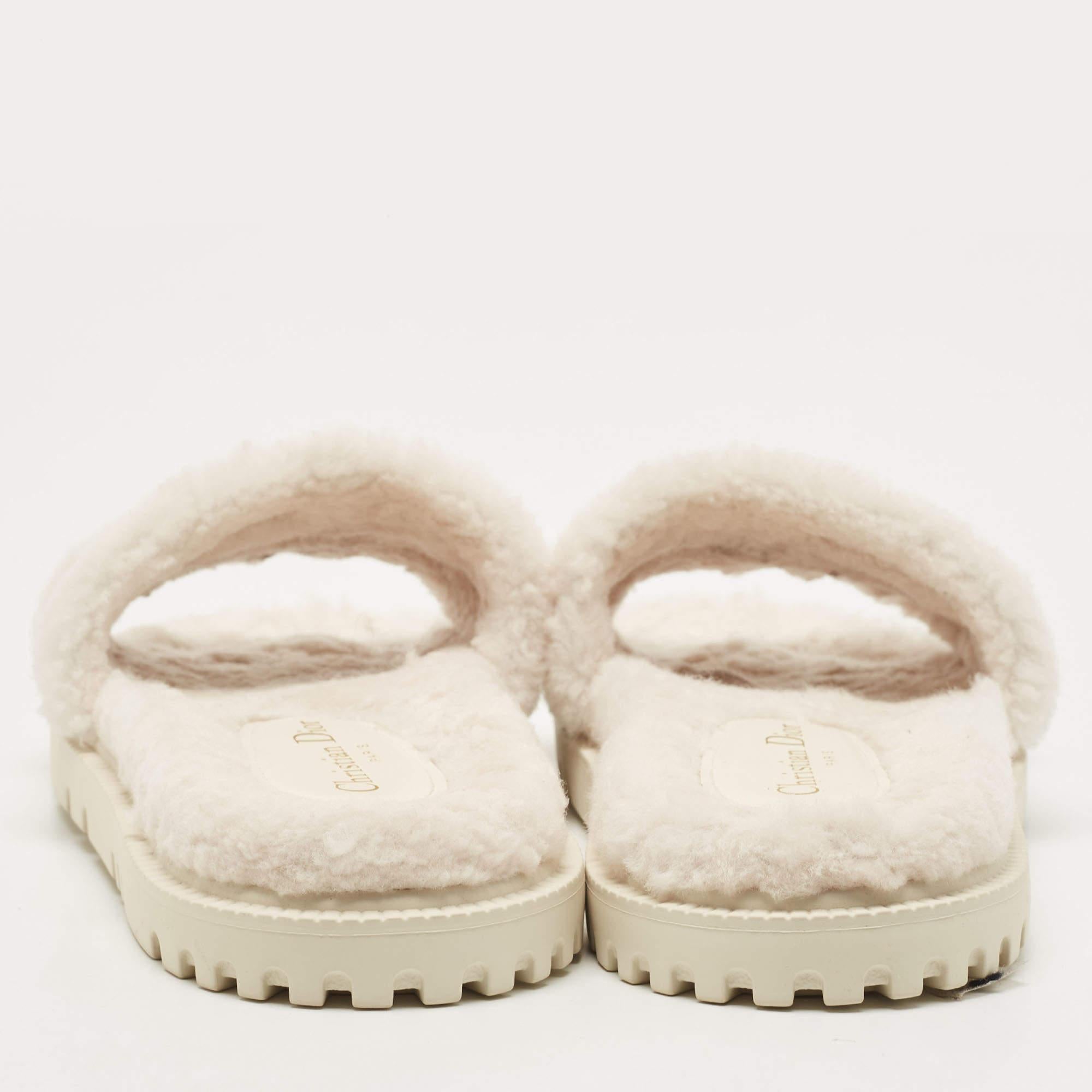 Dior White/Navy Blue Shearling Fur and Logo Canvas Dway Flat Slides Size 38 1