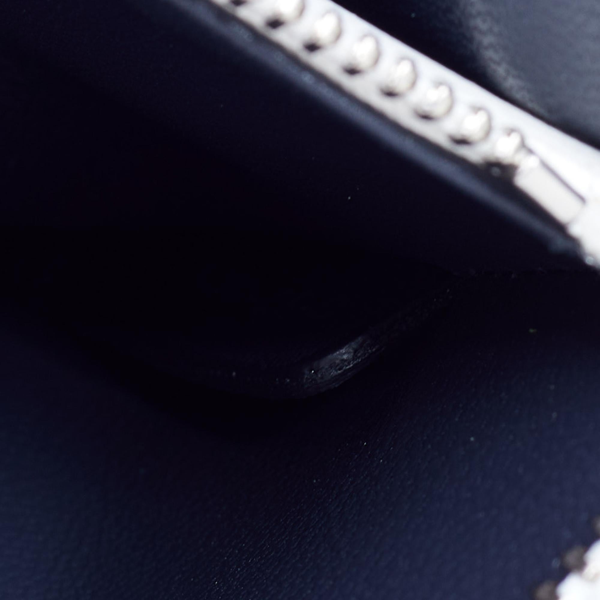 Dior White Patent Leather Small Diorama Flap Shoulder Bag In Good Condition In Dubai, Al Qouz 2