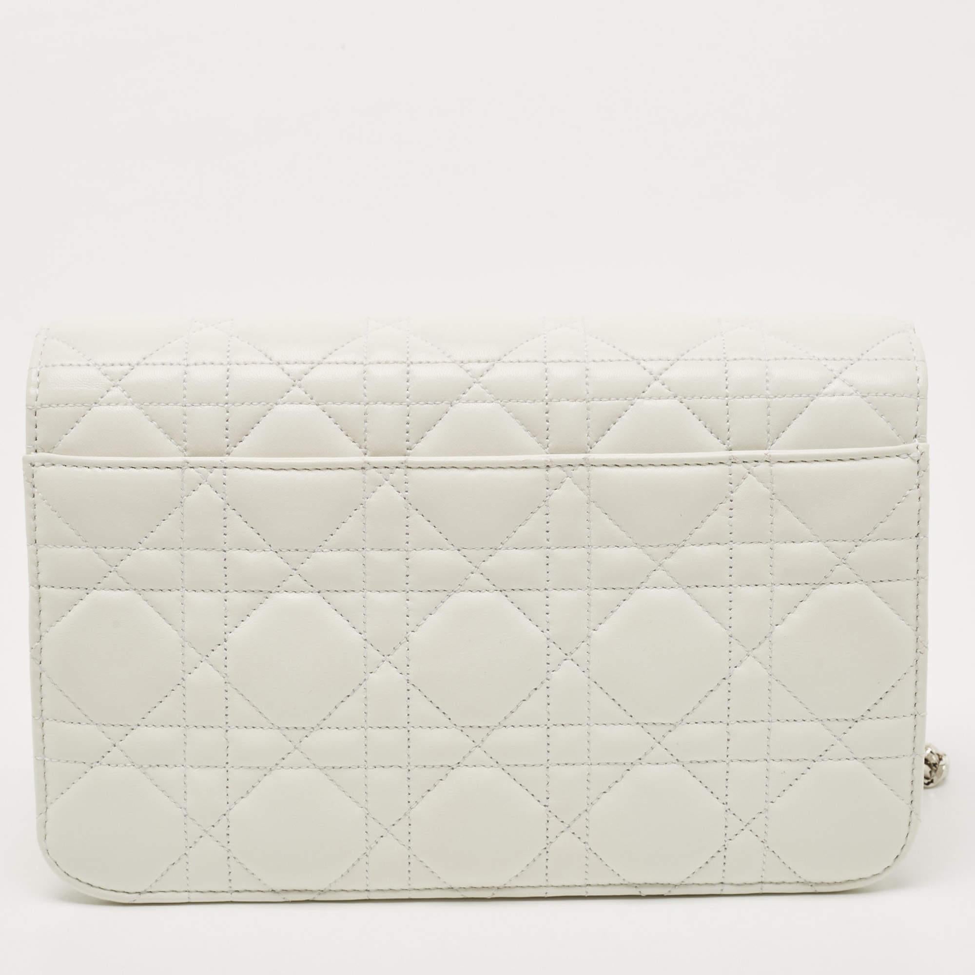 Dior White Quilted Leather Medium Miss Dior Promenade Shoulder Bag 15