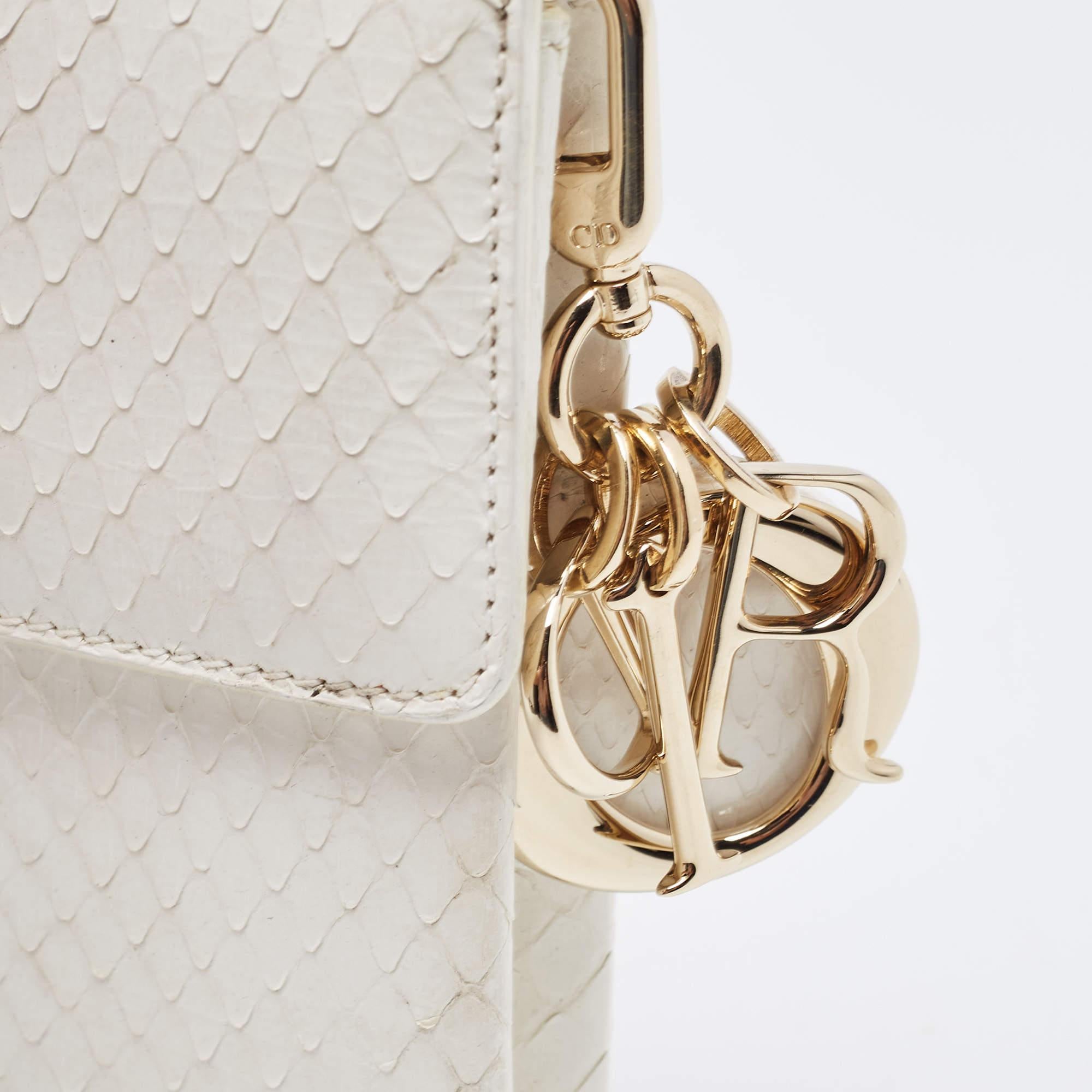 Dior White Snakeskin Leather Beaded Tassel Clutch In Good Condition In Dubai, Al Qouz 2